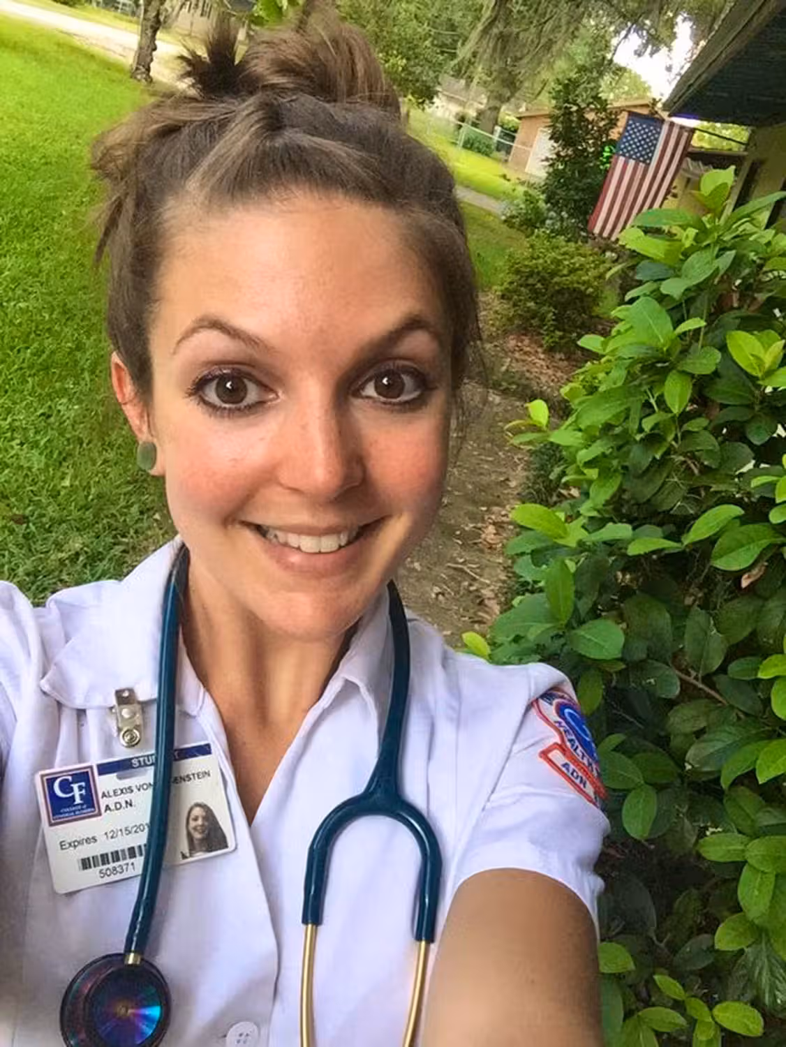 Krankenschwester Alexis Von Yates wird beschuldigt, ihren Stiefsohn sexuell missbraucht zu haben.