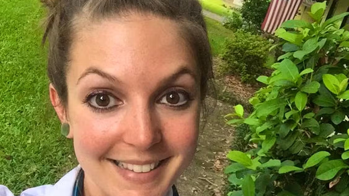 Heute.at - Vater erwischt Stiefmutter bei Sex mit seinem Sohn (15)