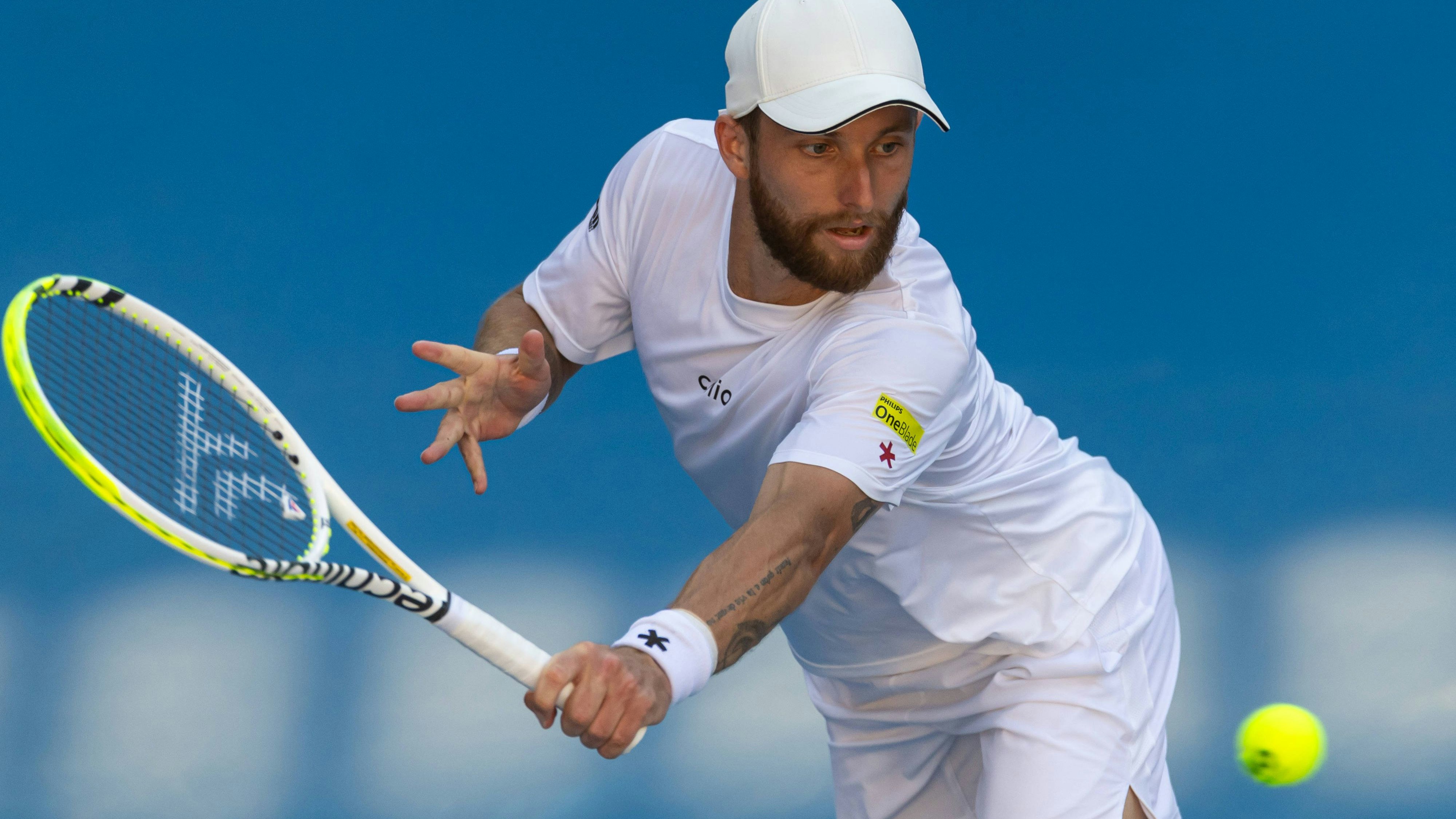 Heute.at - Skandal-Profi wirft Tennisschläger aus dem Stadion