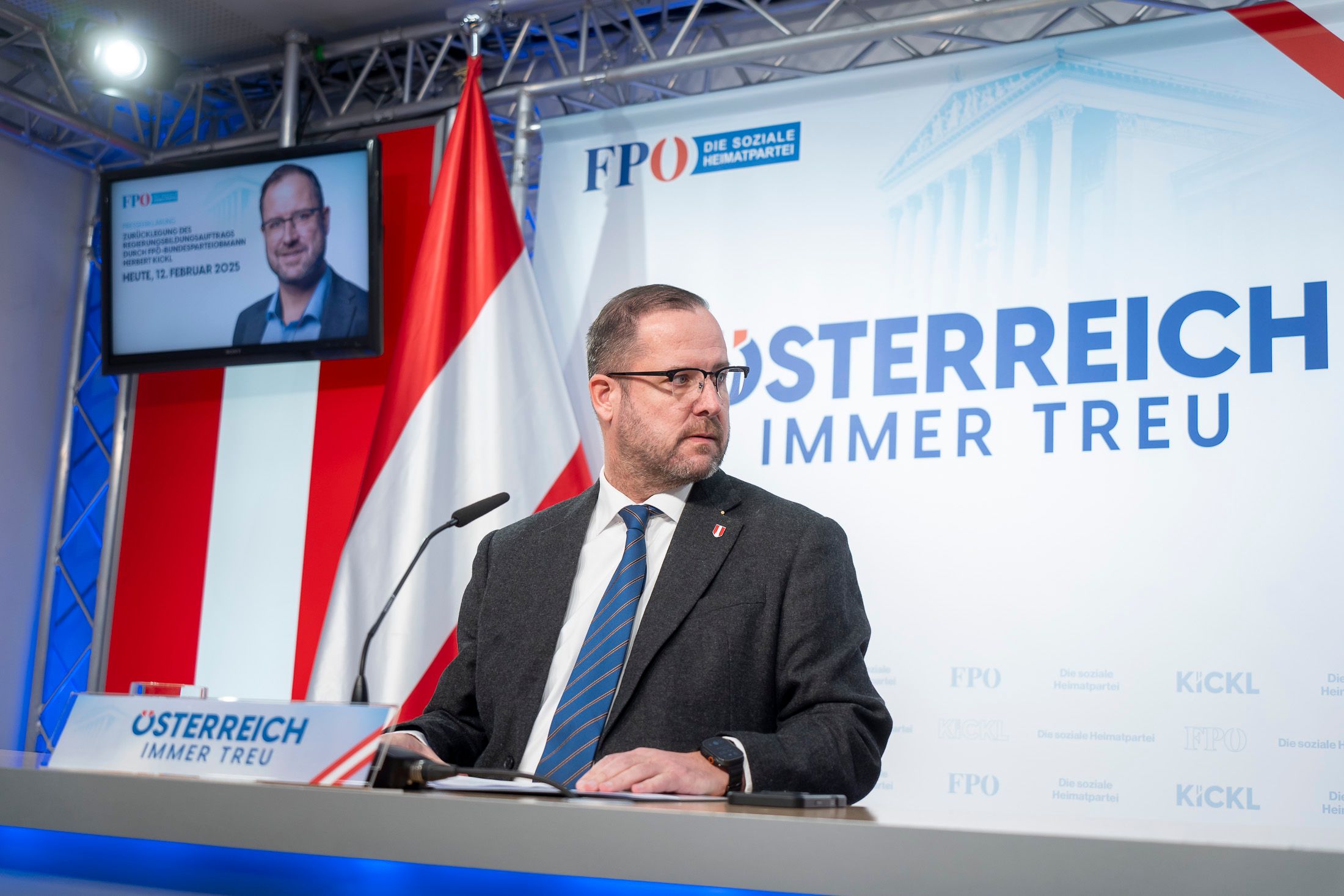 FPÖ-General Christian Hafenecker knöpft sich den Bundeskanzler vor.