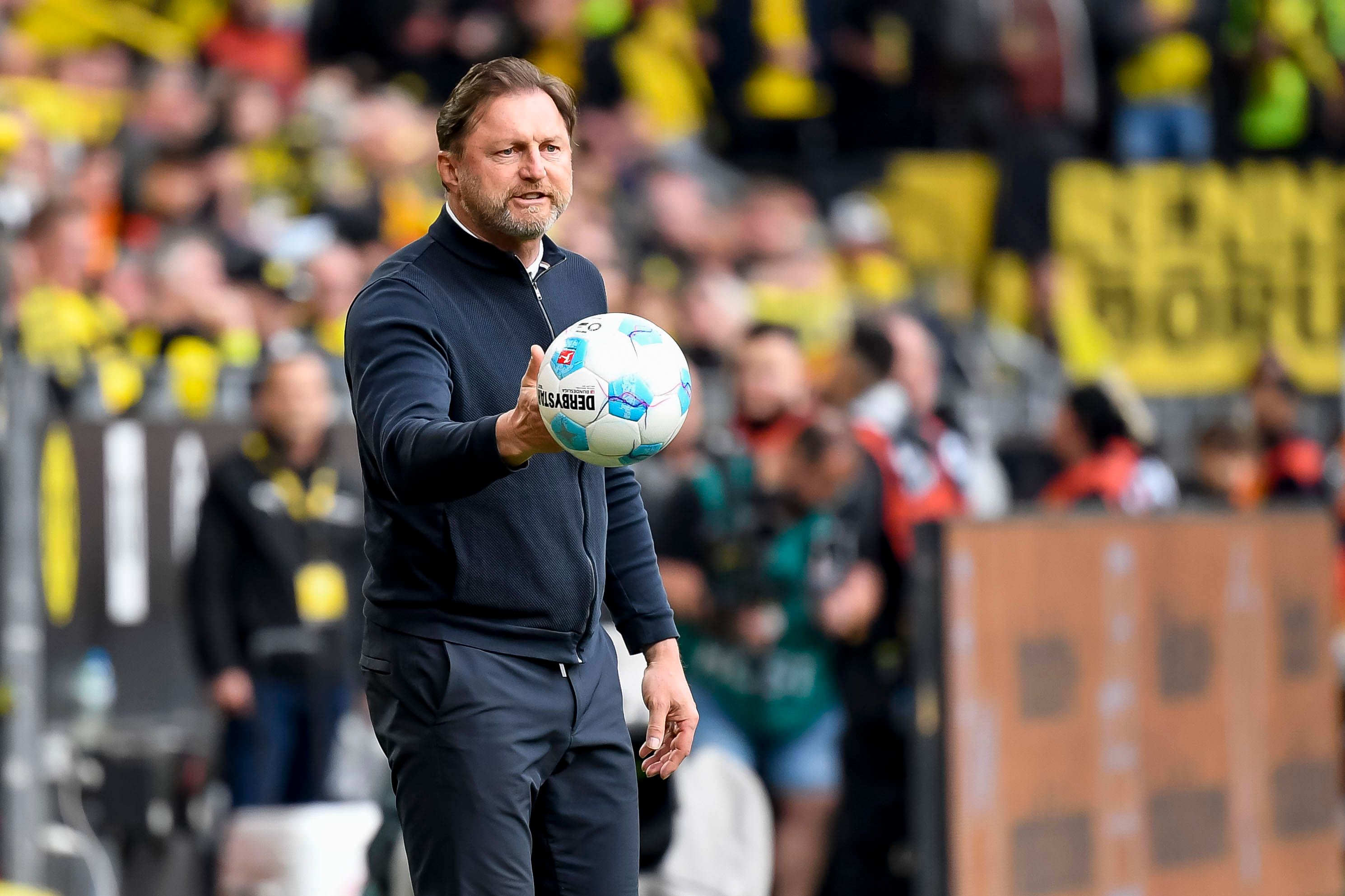 Trainer Ralph Hasenhuettl muss die Koffer packen.