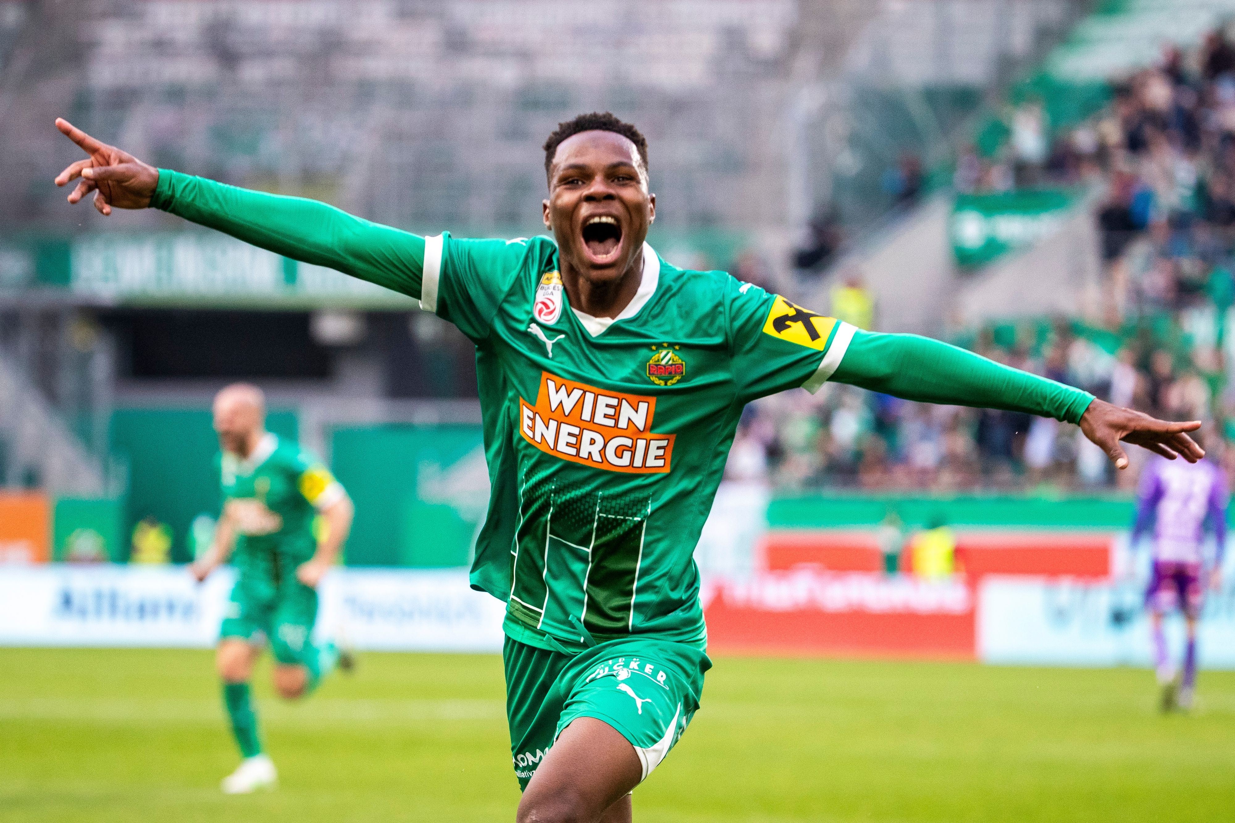 Zieht es Mamadou Sangare nach Frankreich?