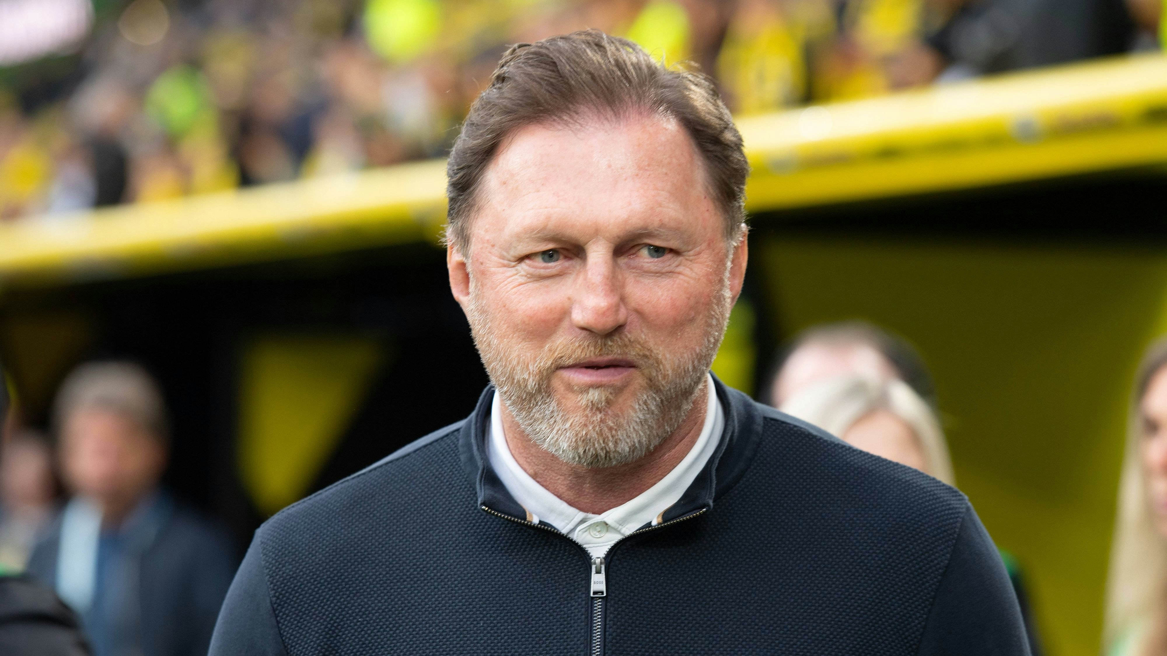 Heute.at - Nach Aus in Wolfsburg - Mega-Abfindung für Hasenhüttl