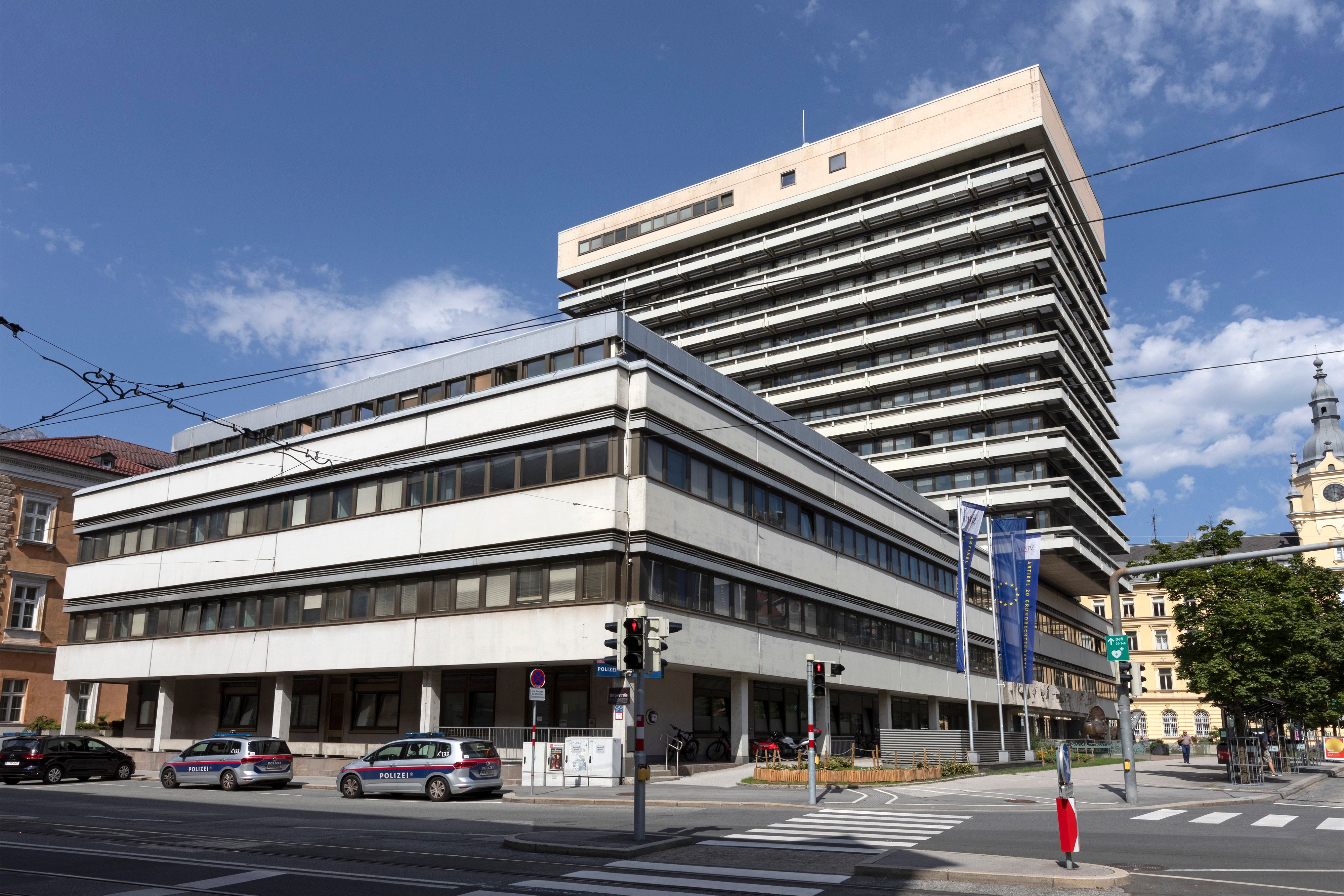 Am Landesgericht Innsbruck musste sich der 49-Jährige verantworten. (Symbolbild)