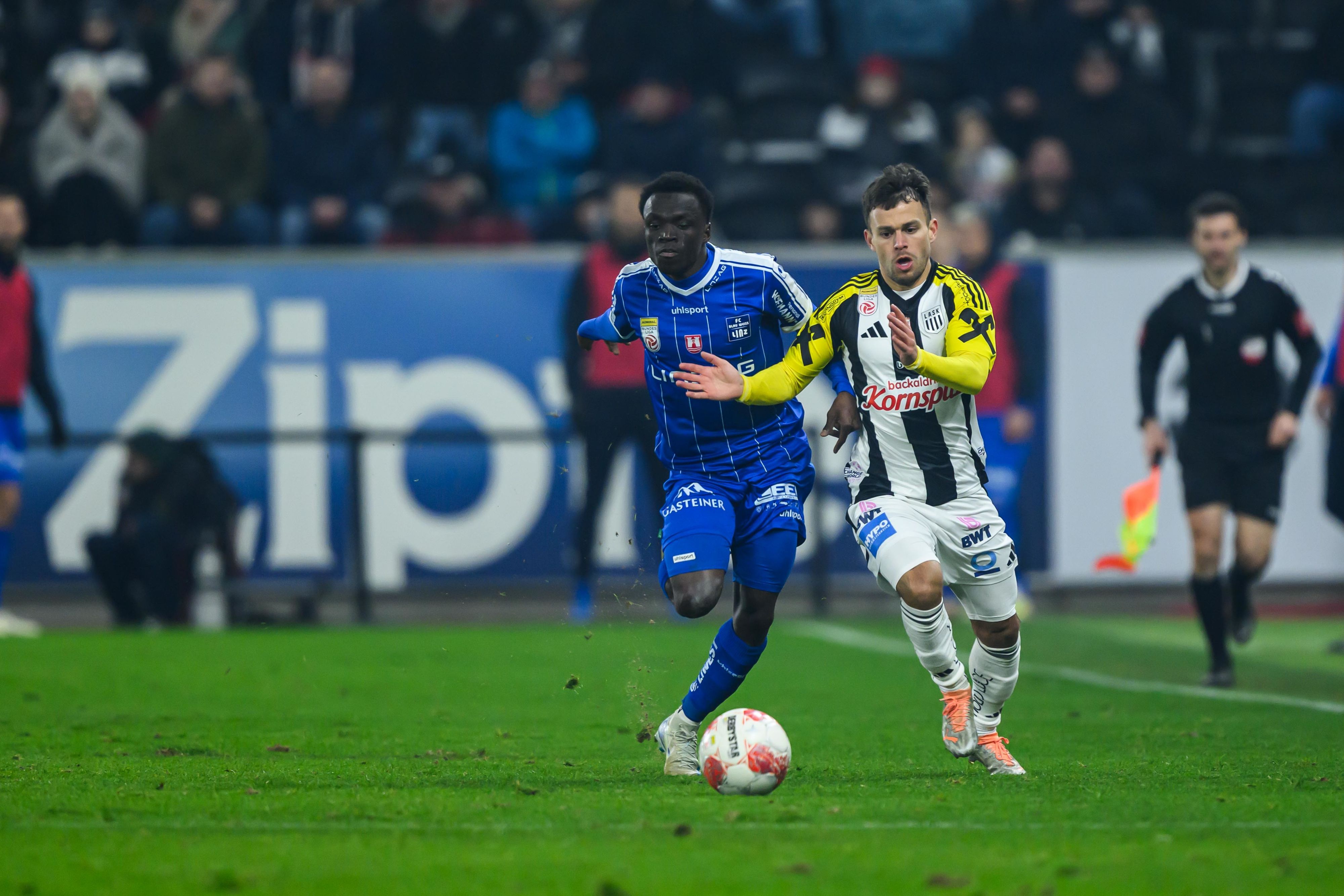 Rapid hat Interesse an Soumaïla Diabaté (l.)