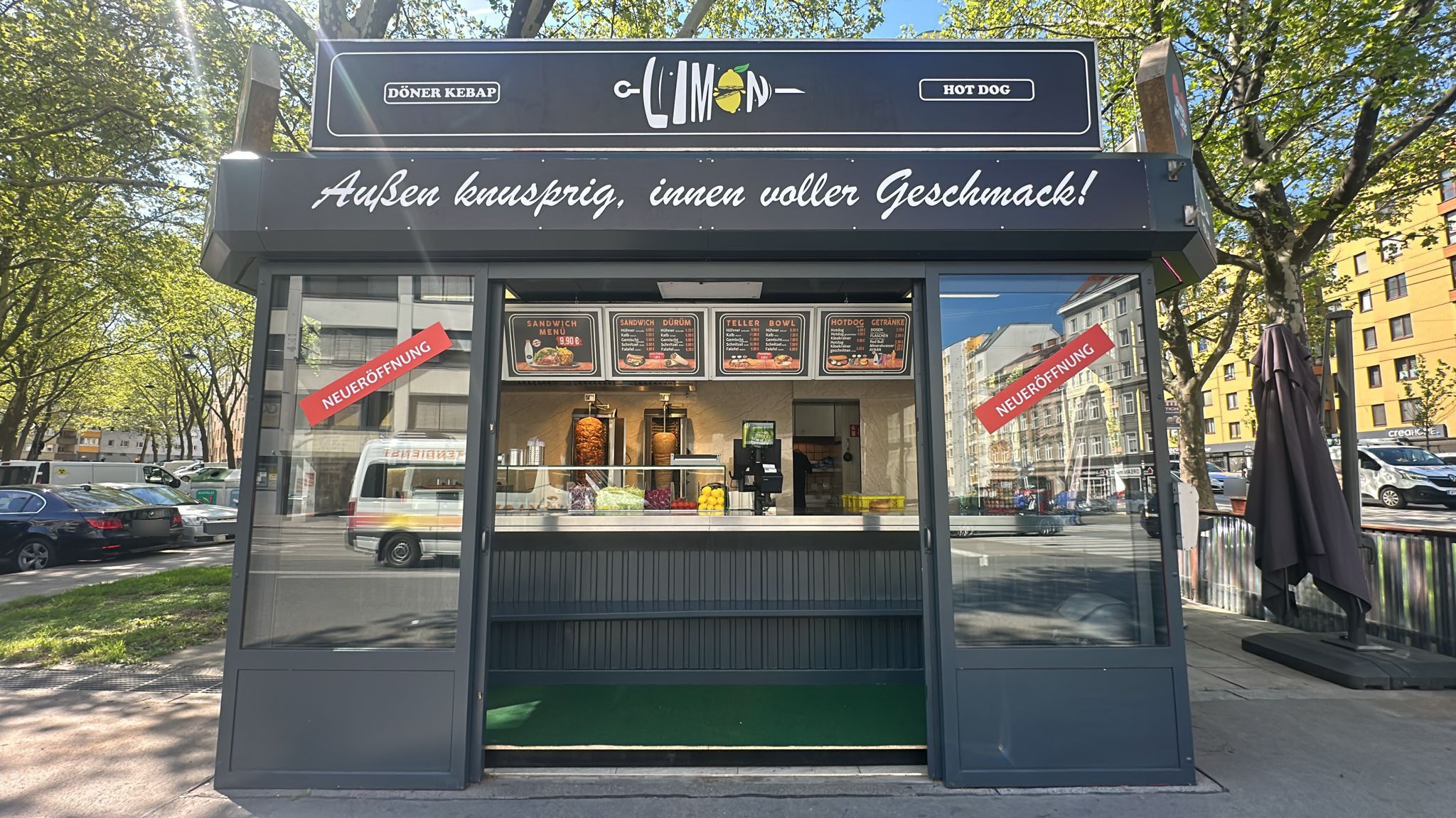 Dieser Kebab-Stand in Wien-Favoriten öffnet mit einer saftiger Döner-Aktion.