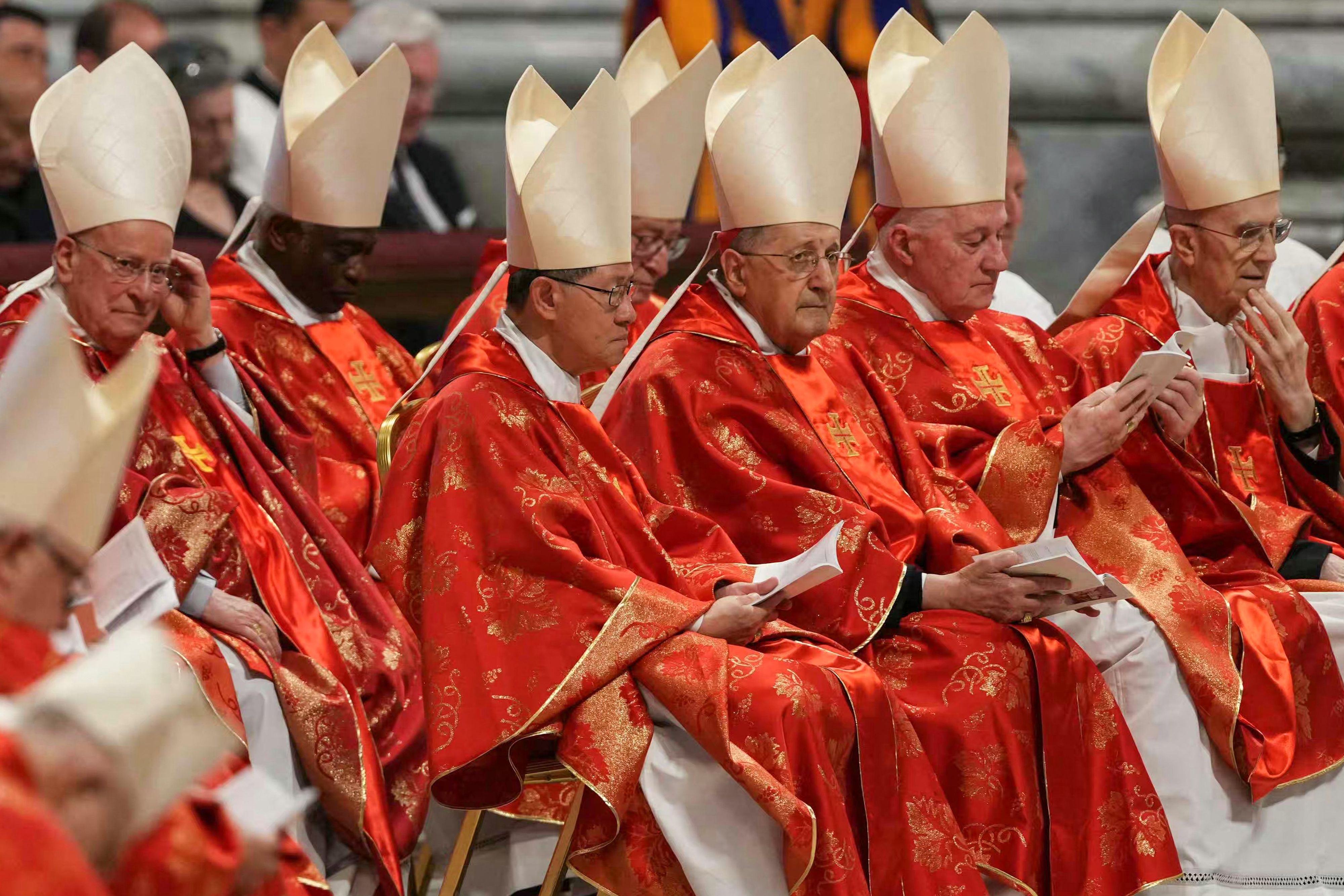 Die 133 Kardinäle, die in der Sixtinischen Kapelle einen neuen Papst wählen, werden auf Diät gesetzt.