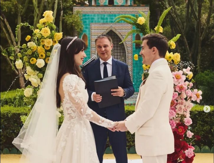 SPÖ-Chef Andreas Babler traute das Paar im spanischen Sevilla. 