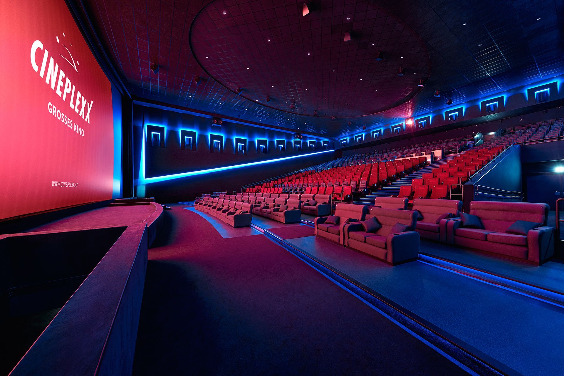 Cineplexx hat seine Website und App wegen kritischer PHP-Sicherheitslücken vorsorglich abgeschaltet – Kinotickets sind weiterhin an den Kinokassen erhältlich.