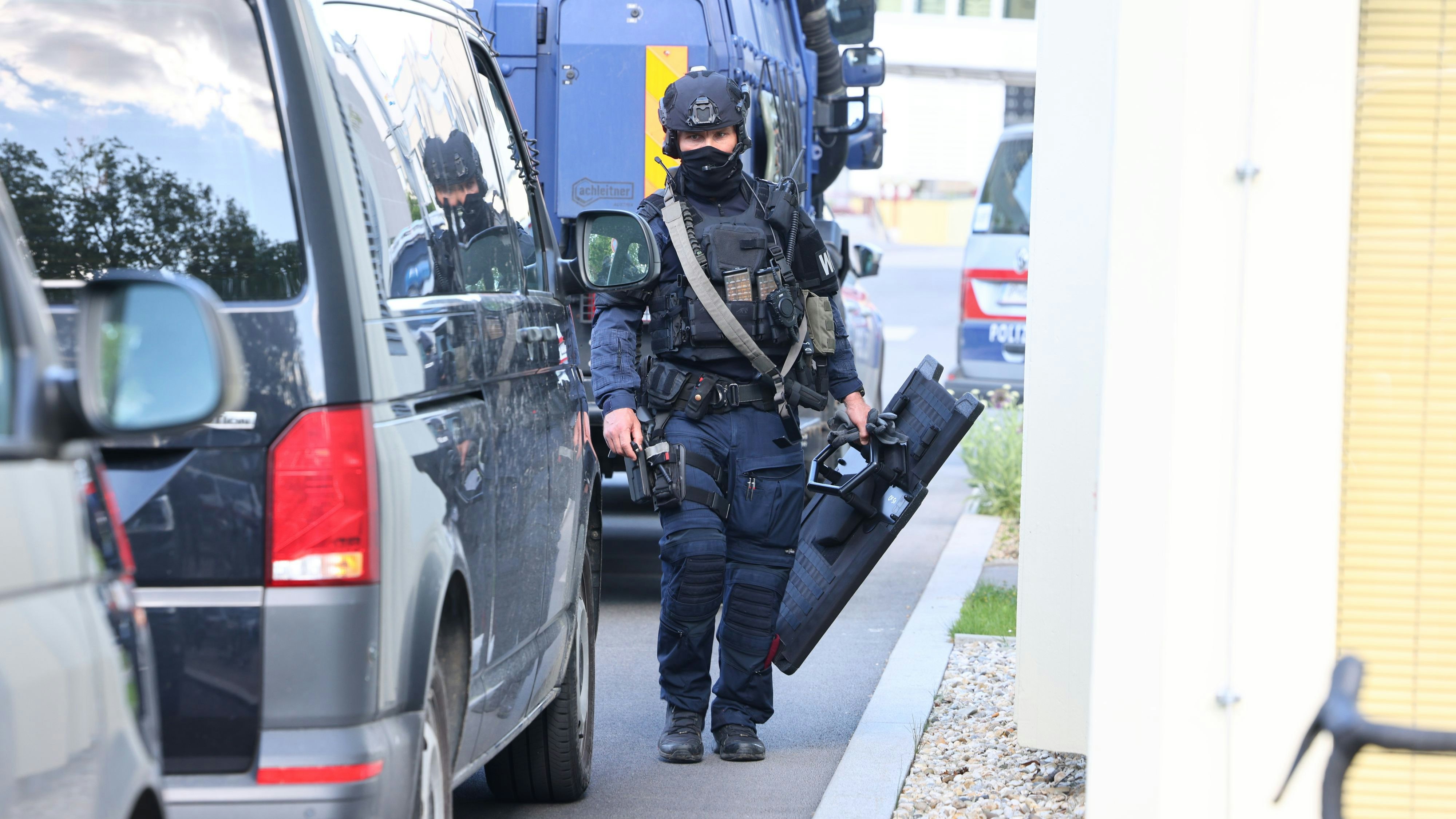 Heute.at - Mord im Luxusheim – Polizei fasst Tatverdächtigen