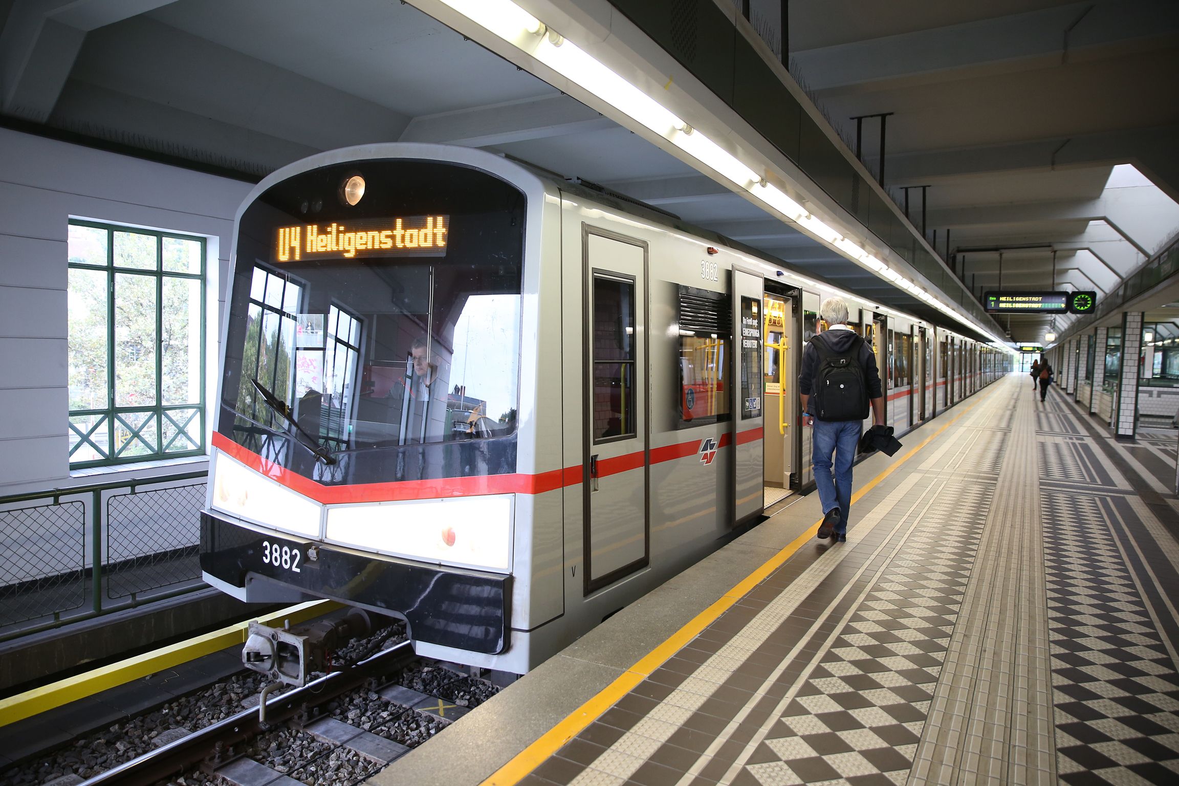 Das Jahr 2026 bringt teurere Öffi-Tickets, aber auch zwei neue ermäßigte Jahreskarten.