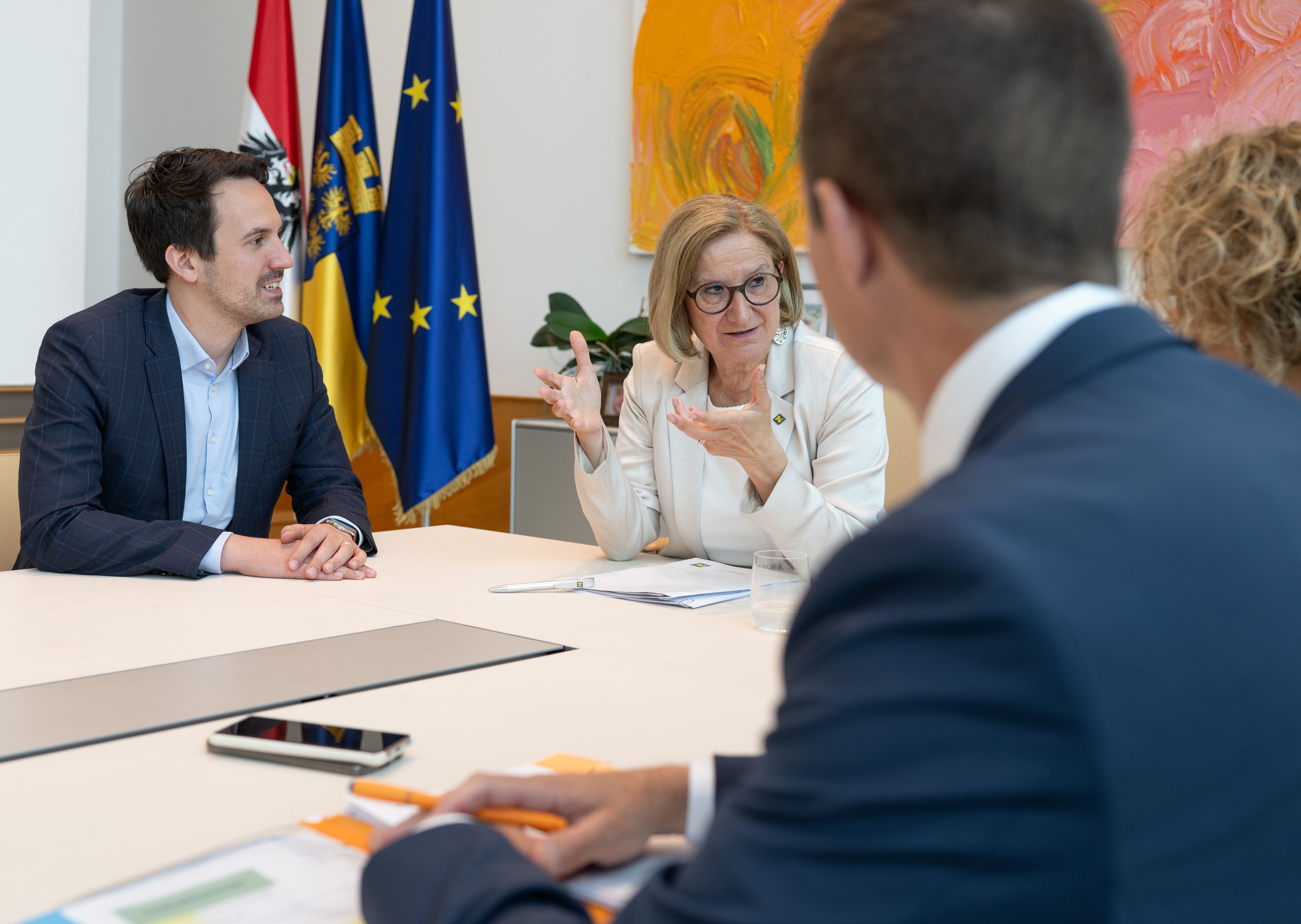 Minister Wiederkehr und Landeschefin Mikl-Leitner