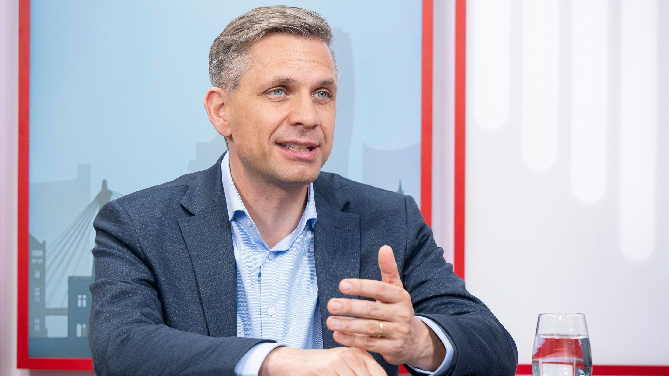 Heute.at - Wegen Sondersteuer: Minister fordert Strafe für Ungarn