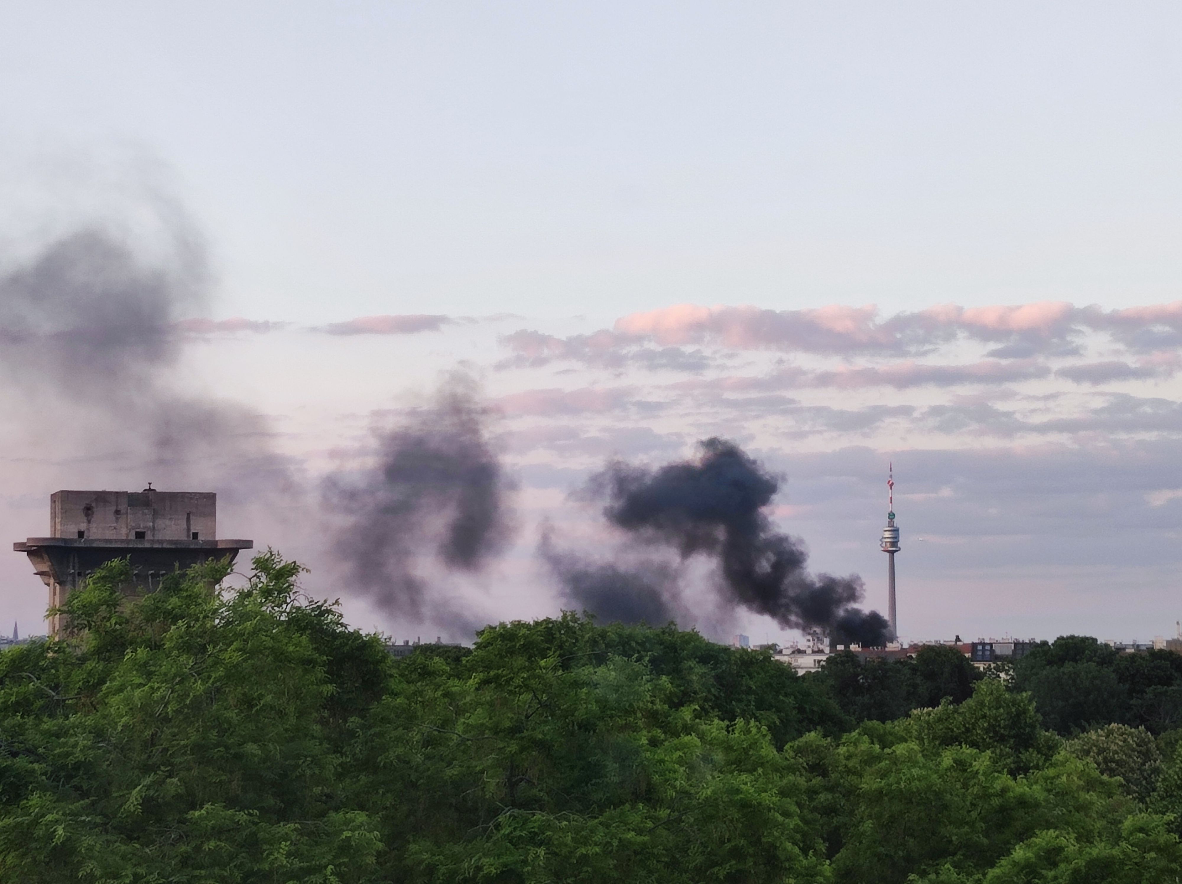 Brand auf Höhe des alten Nordwestbahnhofs in Wien.