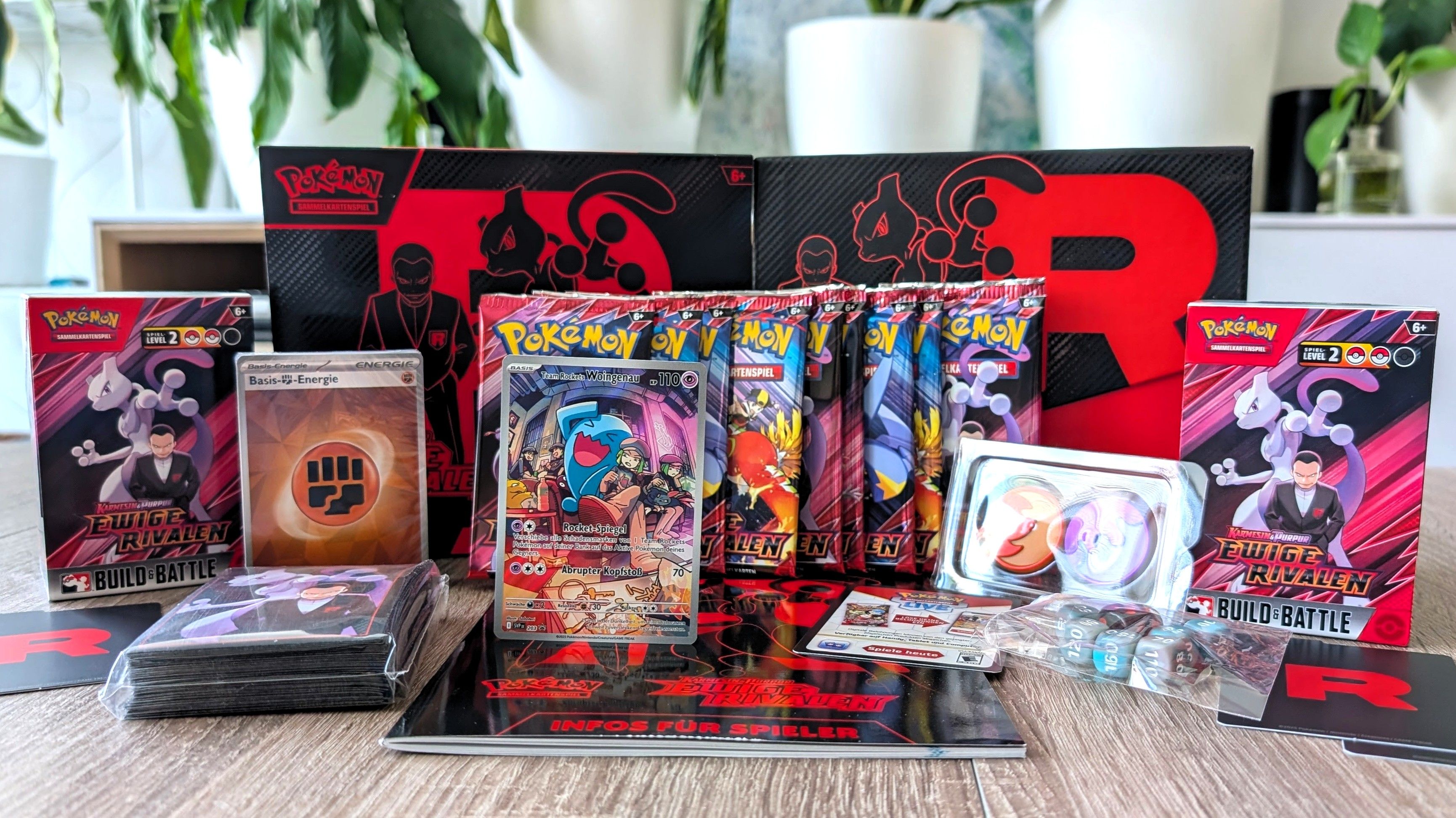 Wir haben die beiden spannendsten Produkte unter die Lupe genommen: die Top-Trainer-Box und die Build & Battle-Box.