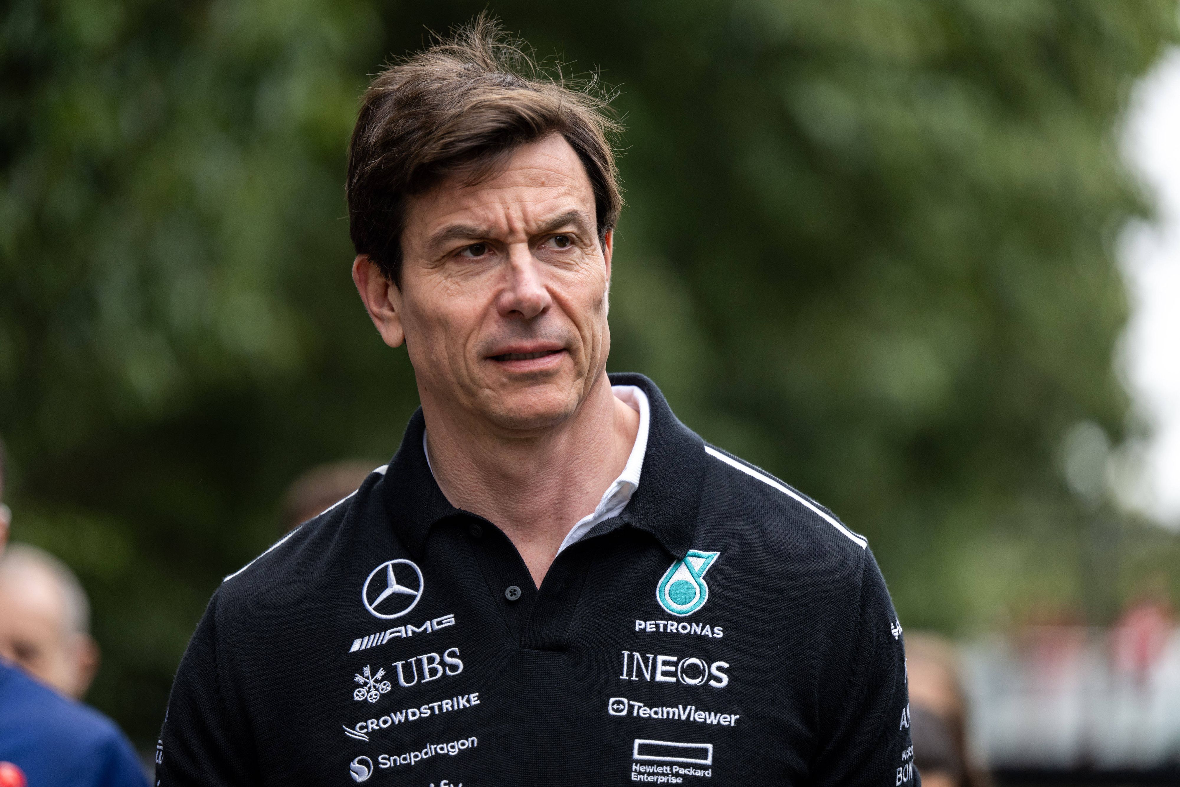 Toto Wolff ist in den USA statt in Italien.