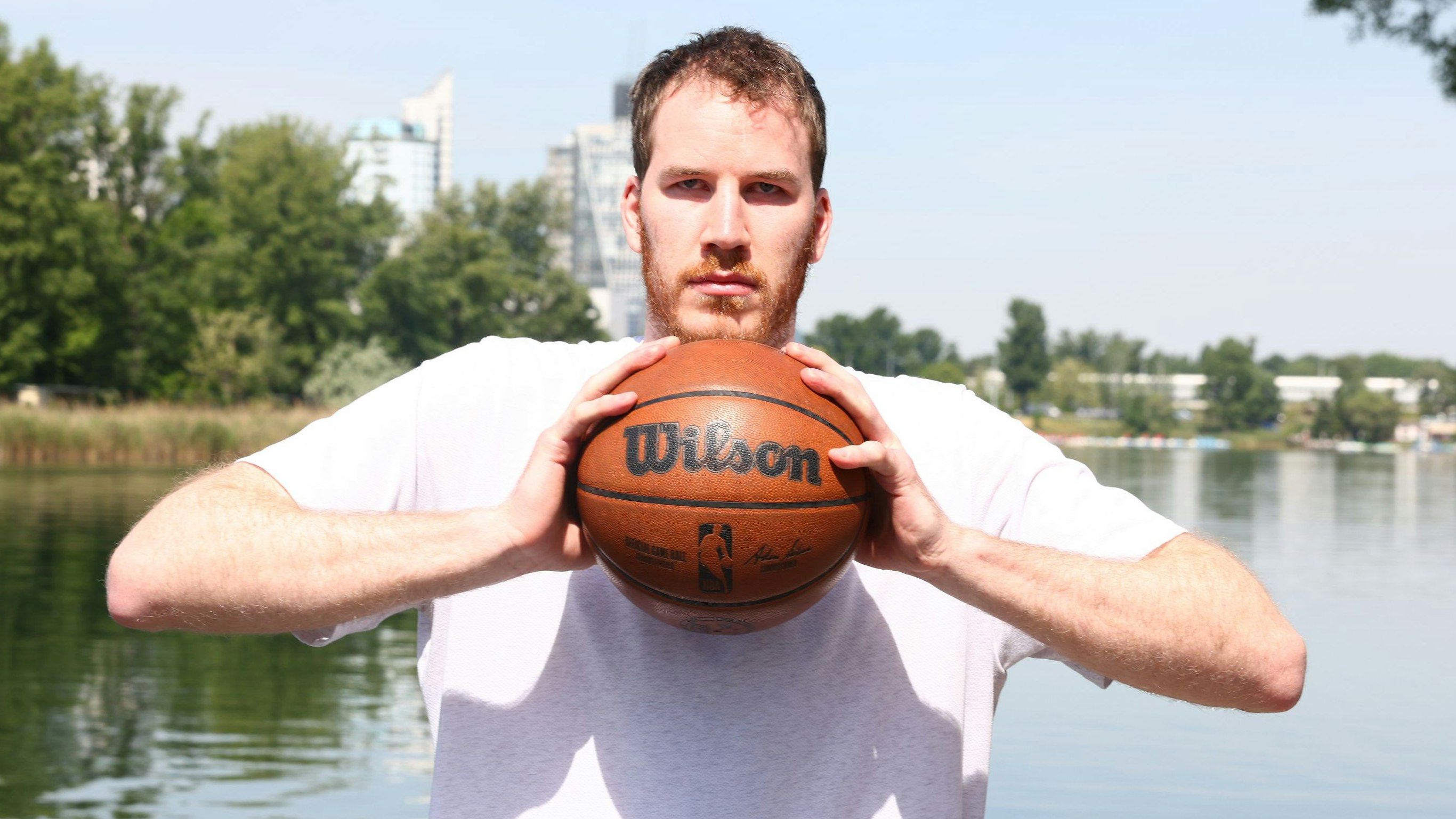 Jakob Pöltl im "Bootshaus" an der Alten Donau