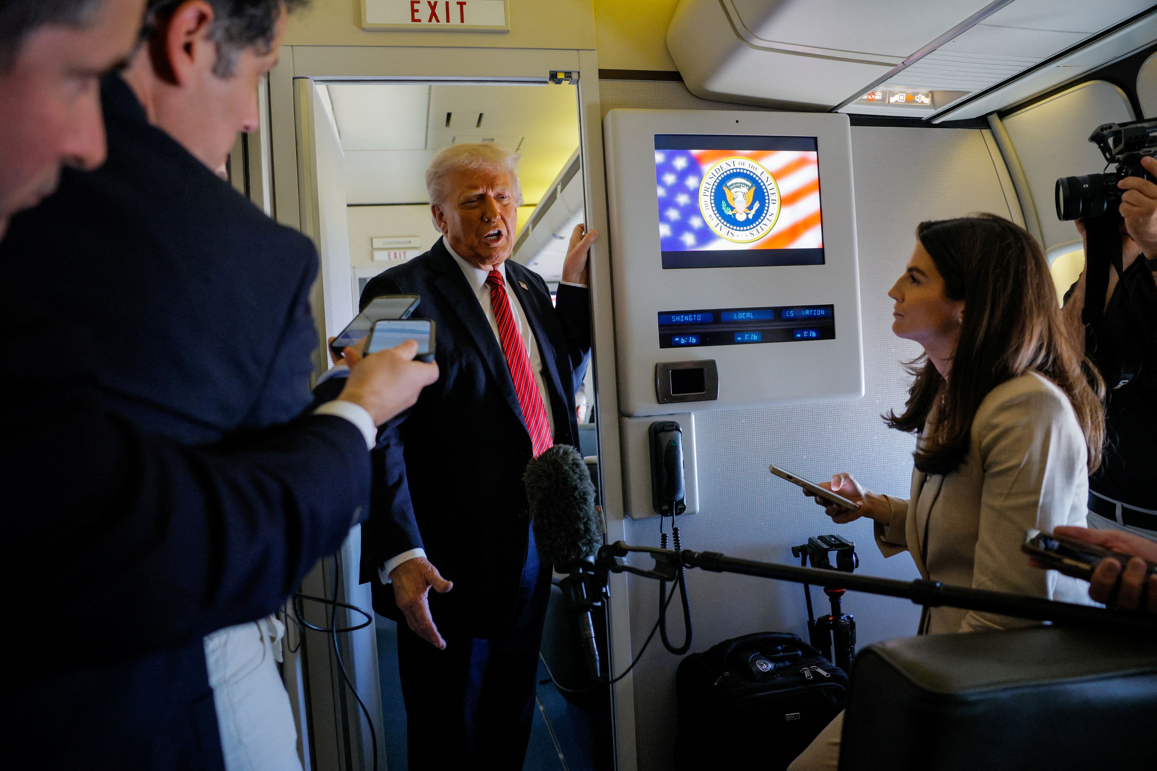 US-Präsident Donald Trump an Bord der Air Force One.