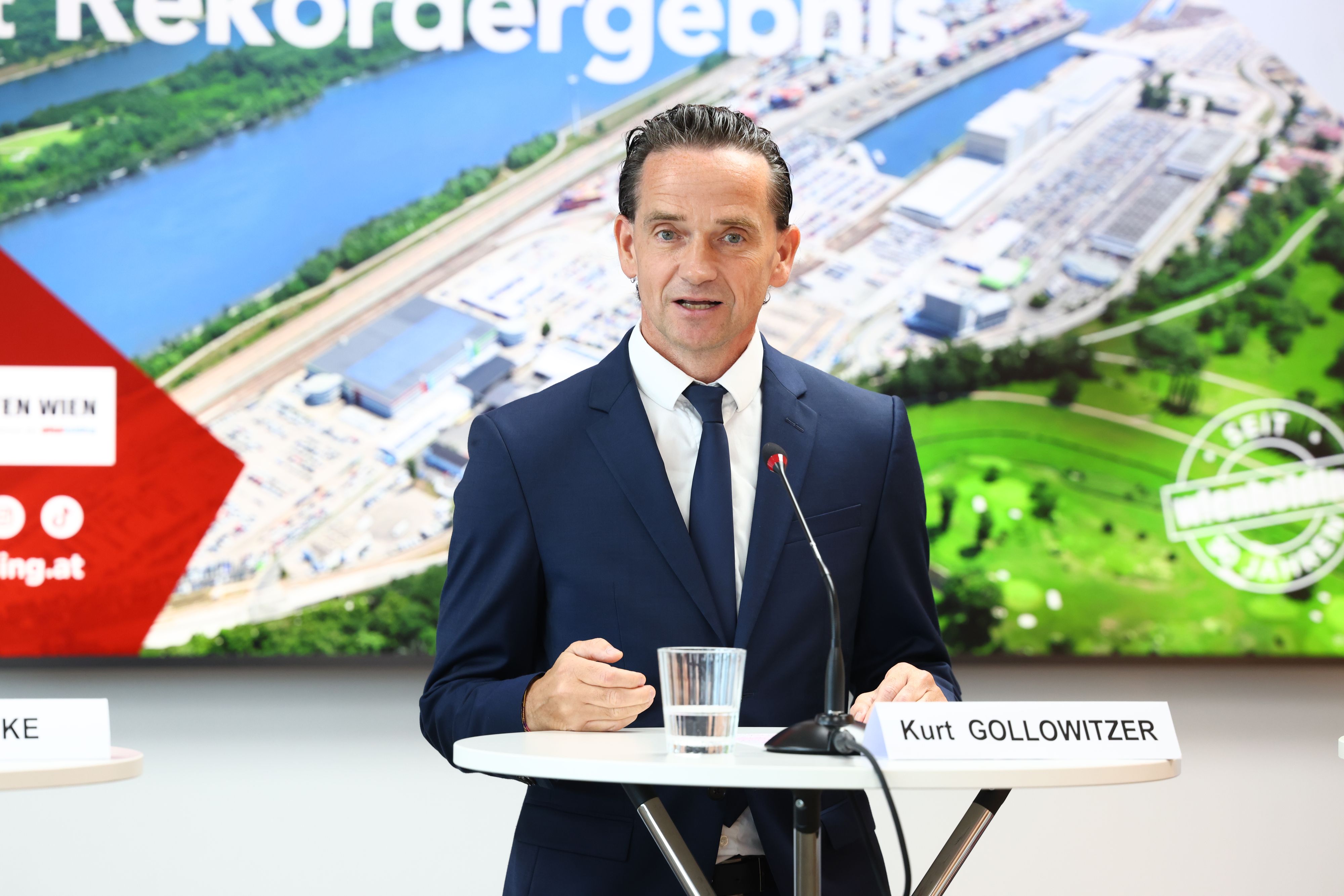 Wien Holding-Geschäftsführer Kurt Gollowitzer freut sich über ein Rekord-Ergebnis.