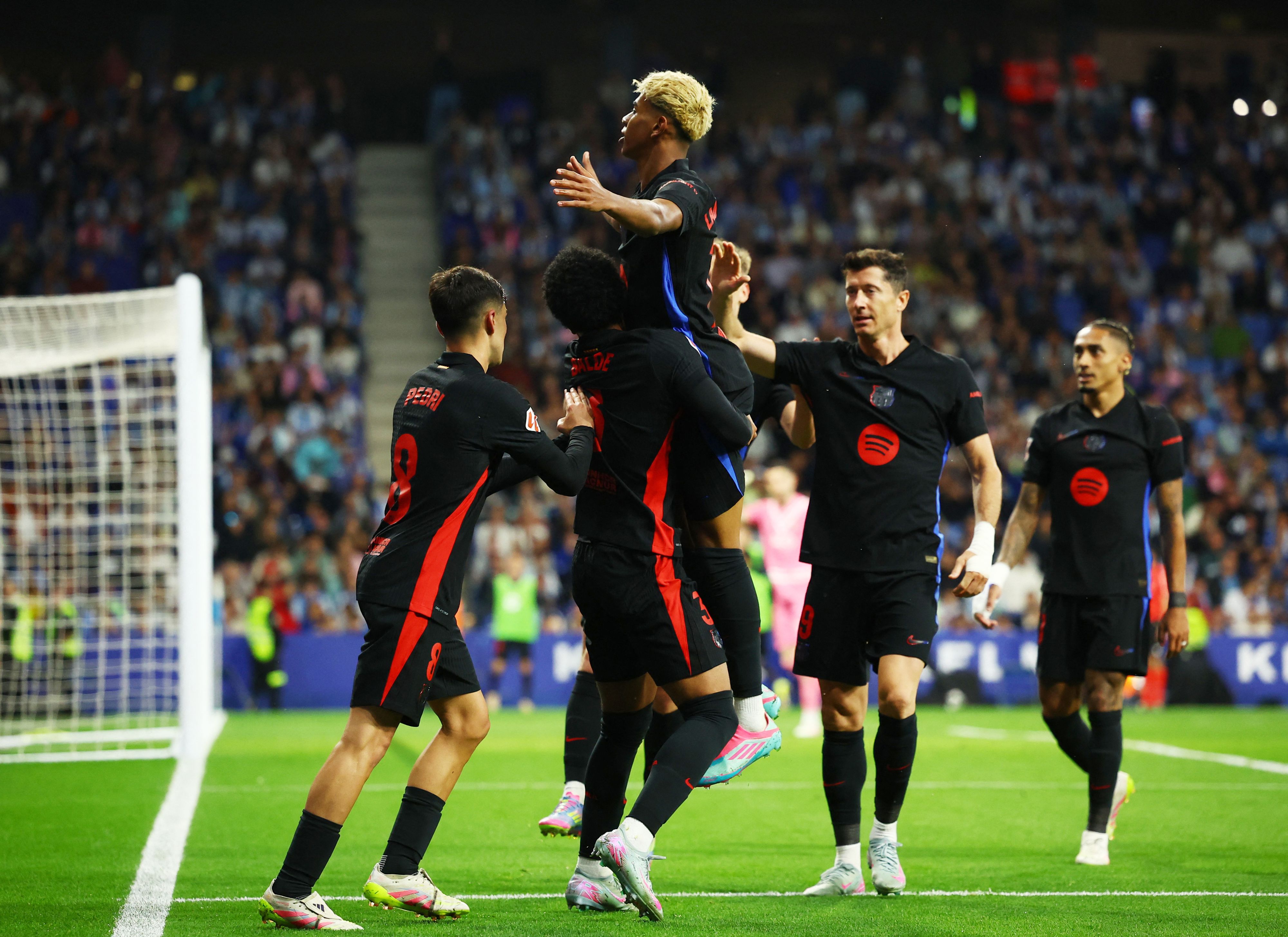 Barcelona-Star Lamine Yamal erzielt die Barcelona-Führung. 