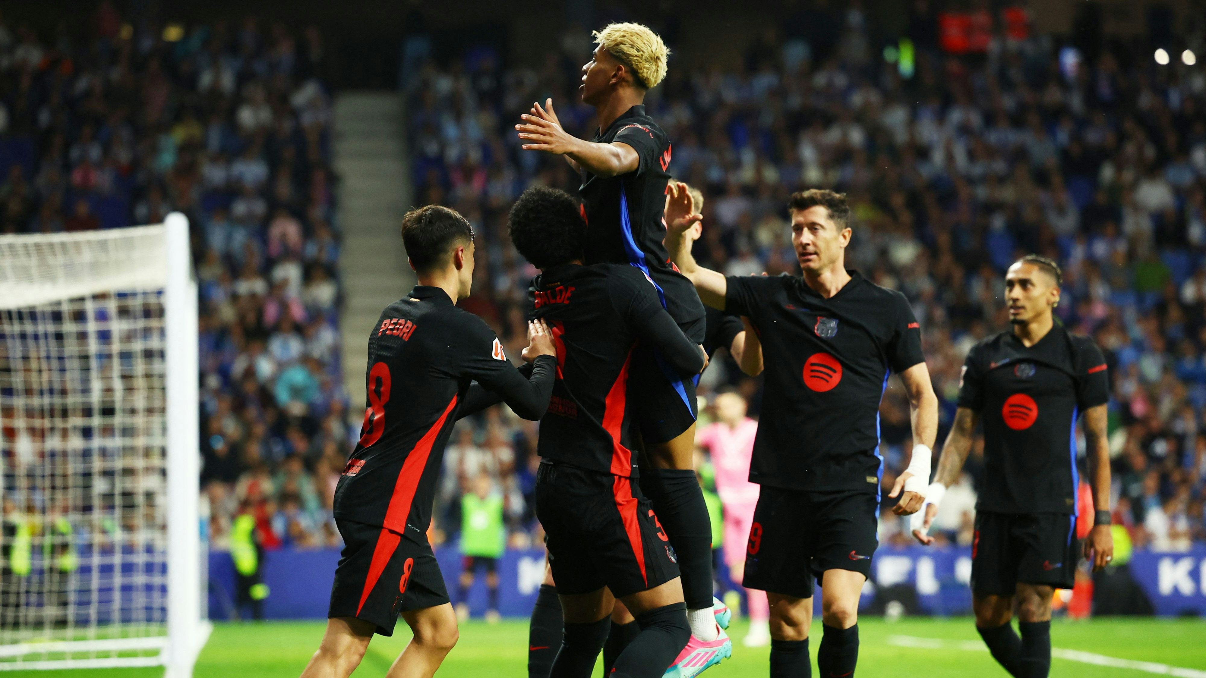 Barcelona-Star Lamine Yamal erzielt die Barcelona-Führung. 