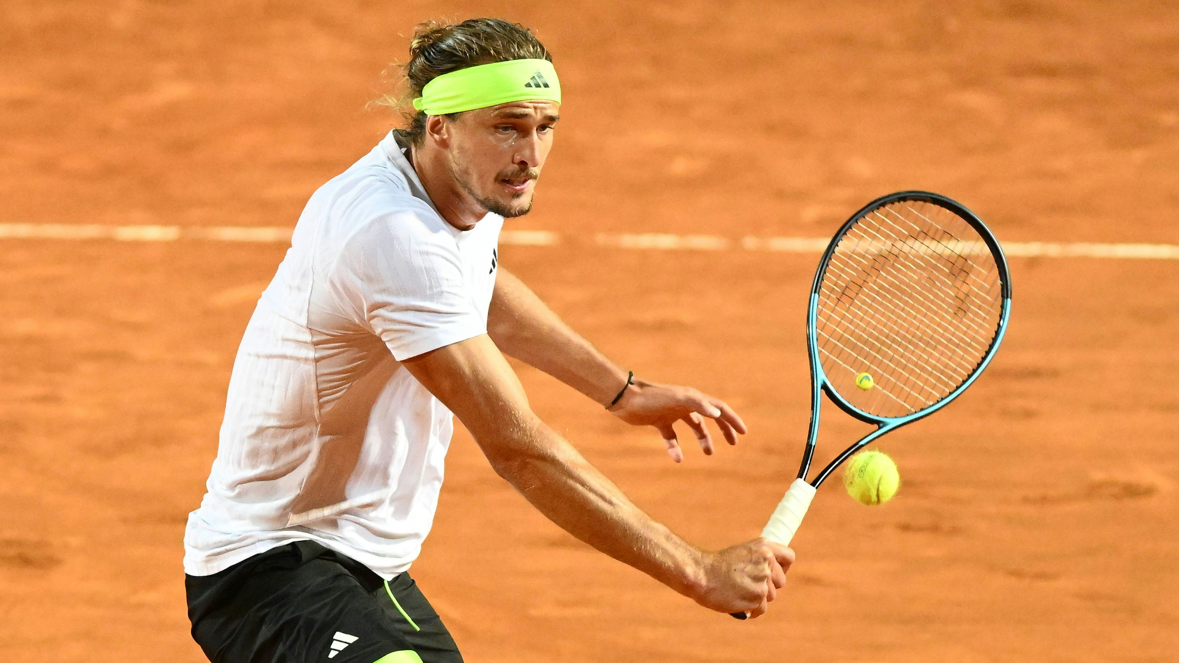 Alexander Zverev DEU in action against Lorenzo Musetti ITA during the Internazionali BNL d Italia Day Ten at Foro Italico on May 14, 2025 in Rome, Italy. PUBLICATIONxNOTxINxITA Copyright: xDomenicoxCippitelli/IPAxSportx/xipa-agency.netx/xx IPA_57693927 IPA_Agency_IPA57693927