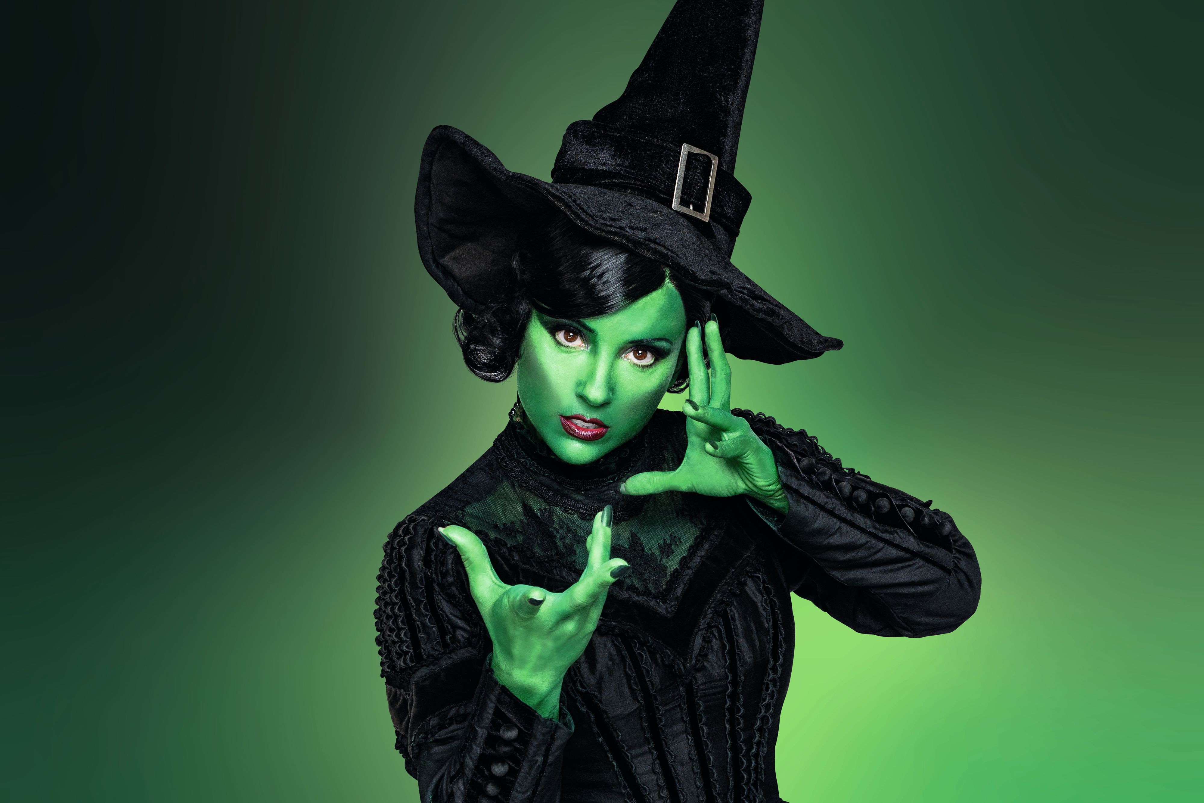 Laura Panzeri schlüpft in die Rolle der grünen Hexe.