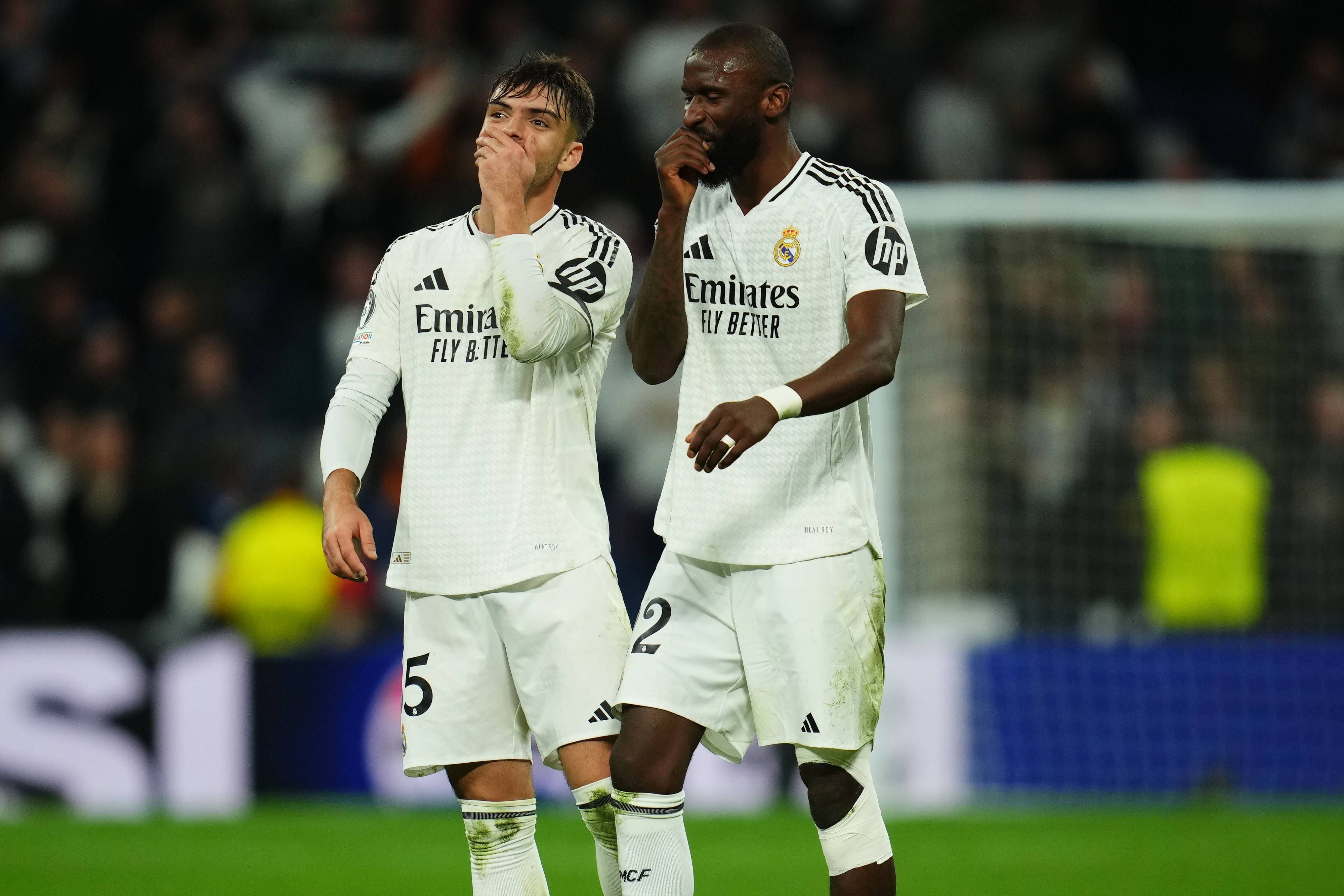 Schwere Vorwürfe gegen Raul Asencio (l.)