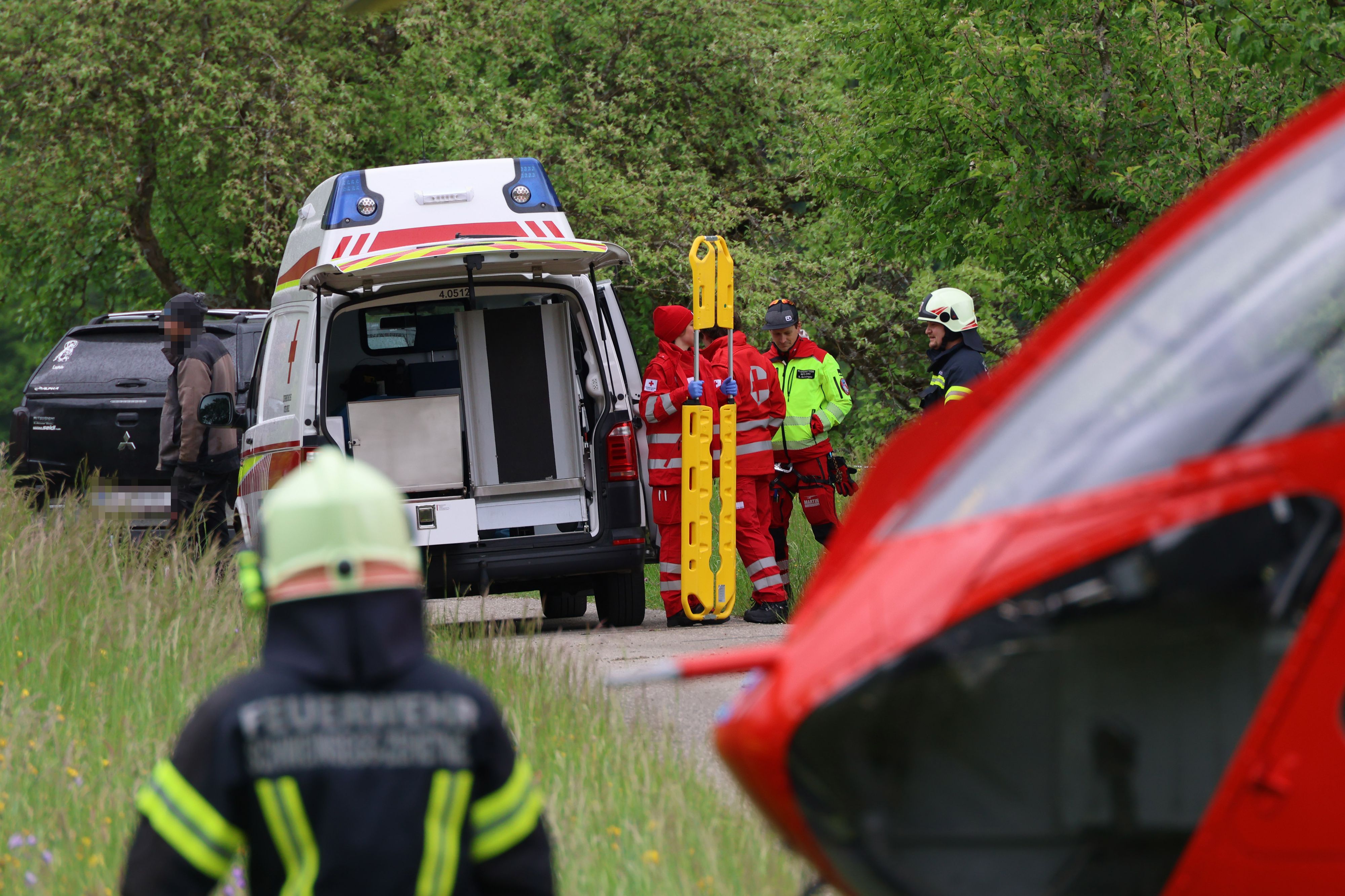 Für einen 69-Jährigen endete ein Traktorunfall tödlich. Trotz sofort eingeleiteter Erste-Hilfe-Maßnahmen kam für den Mann jede Hilfe zu spät. 