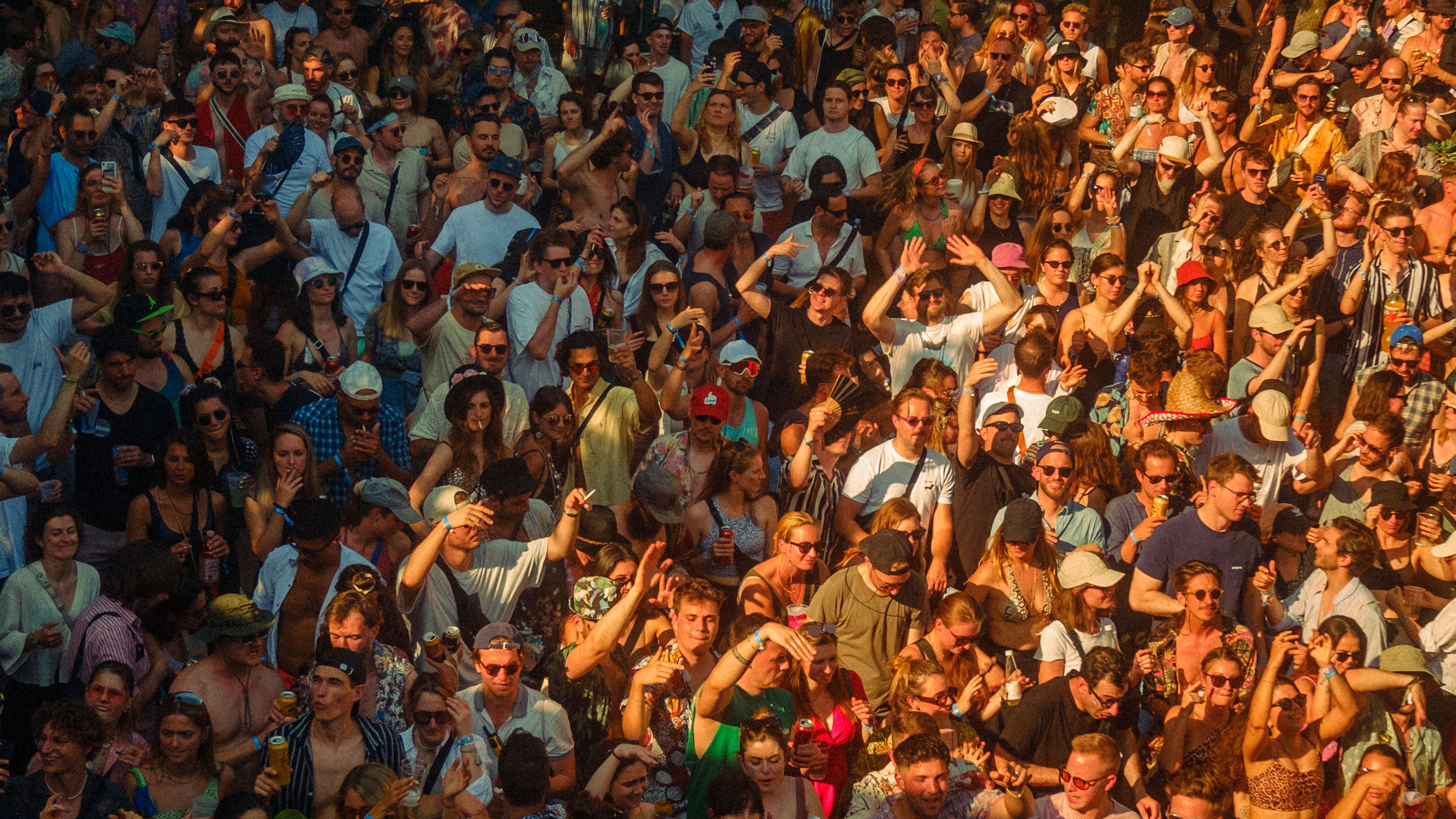Junge Menschen stellen ganz andere Ansprüche als früher üblich war. Clubs und Festivals müssen verstehen, was die neue Generation heute wirklich sucht.