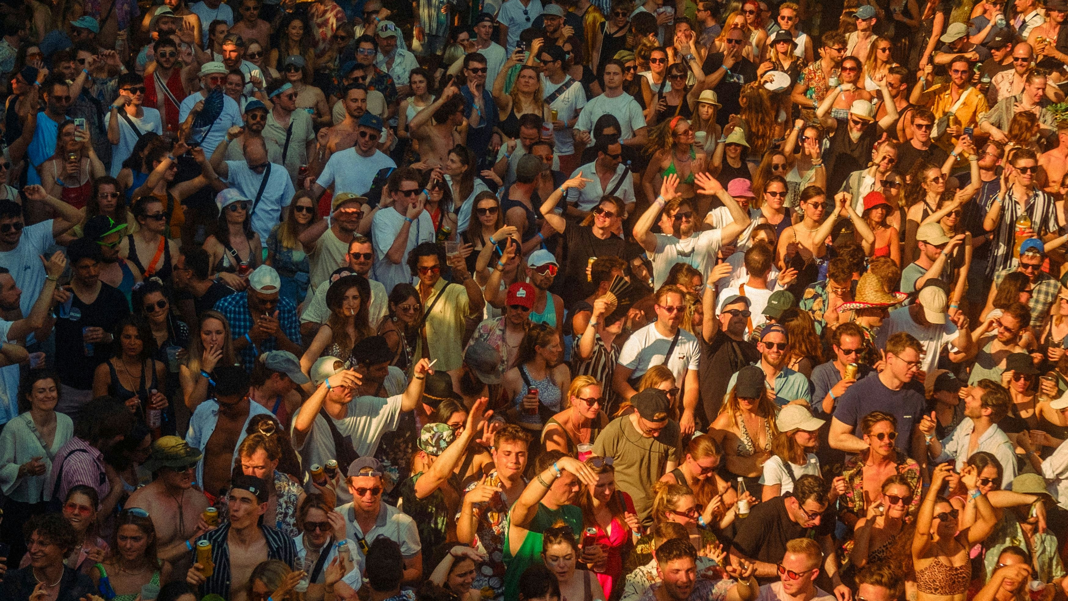 Heute.at - Clubs unter Druck – wie die Jugend das Feiern verändert