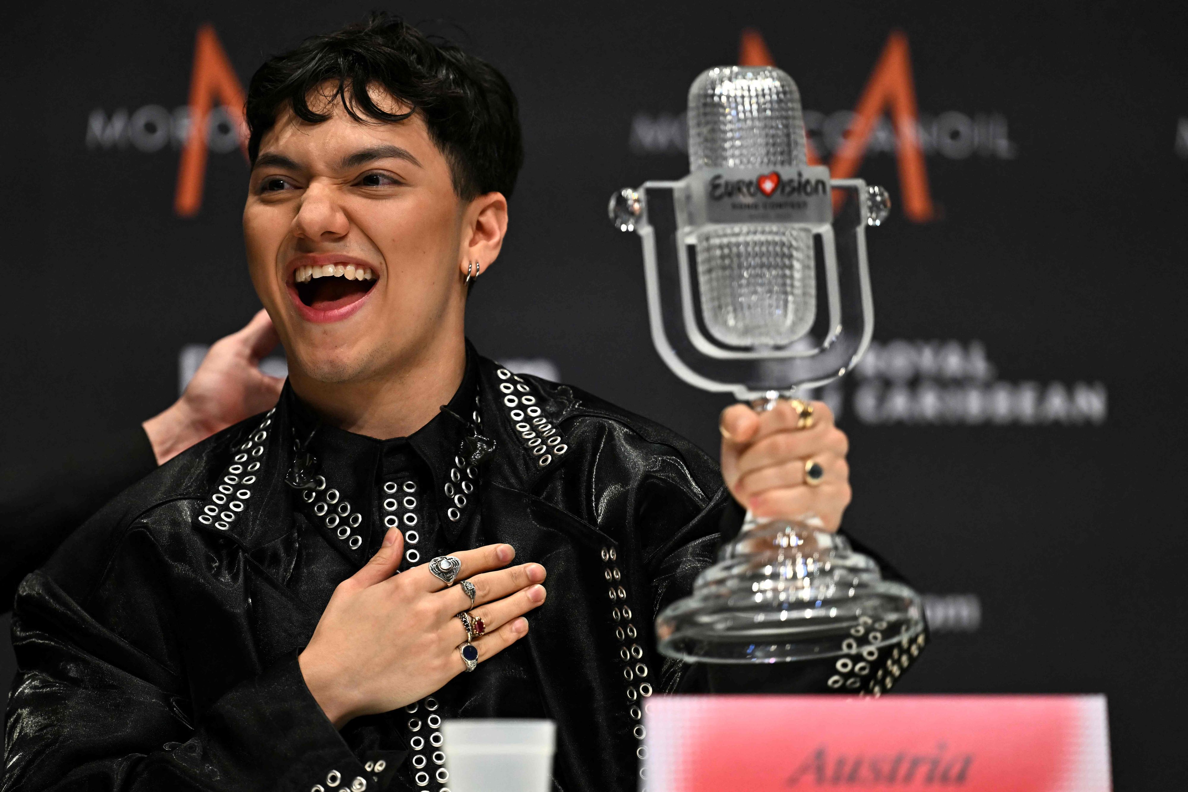 Bei der Pressekonferenz war JJ bereits gefasster und ließ seinen Wiener Schmäh spielen.