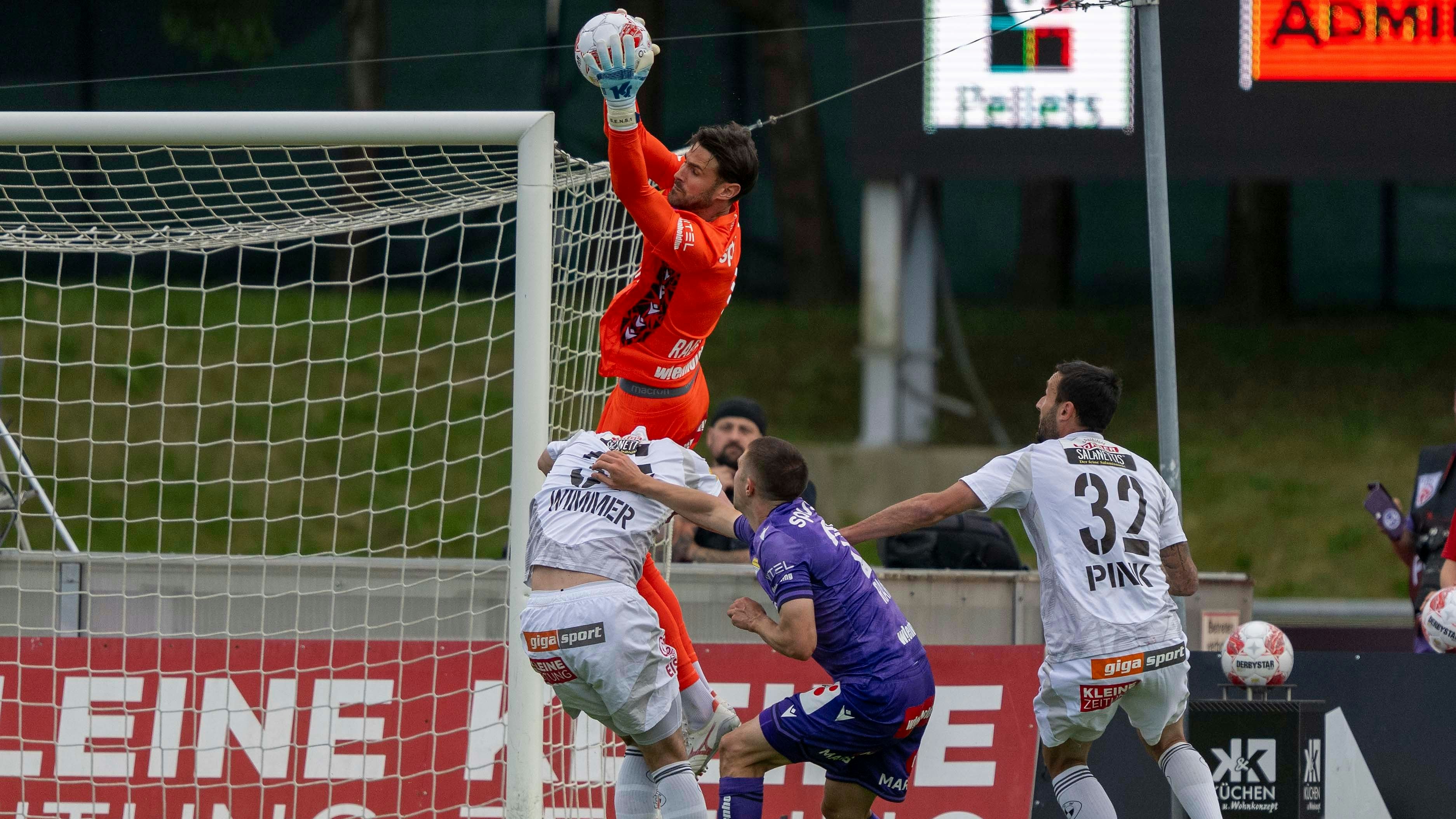 Harter Kampf zwischen der Austria und Wolfsberg im Lavanttal.