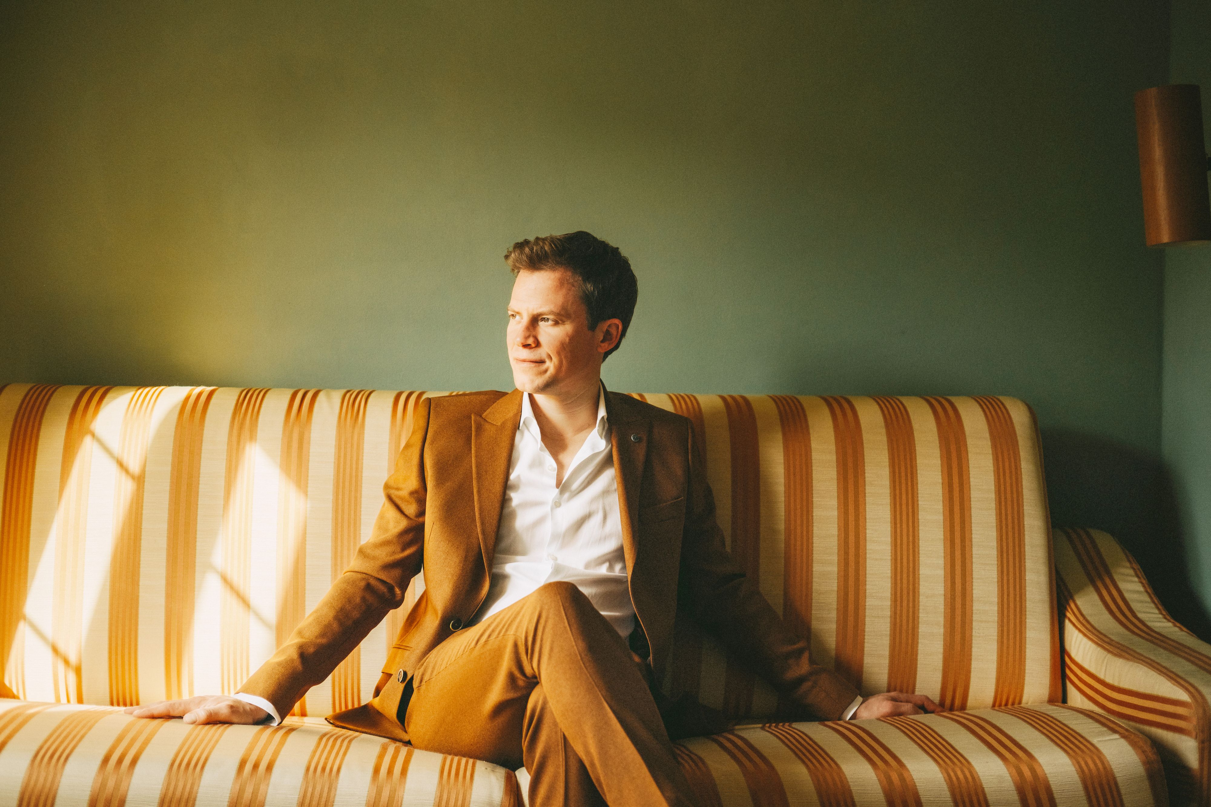 ZiB-Moderator Tobias Pötzelsberger geht ab heute mit seiner Band auf Tour.