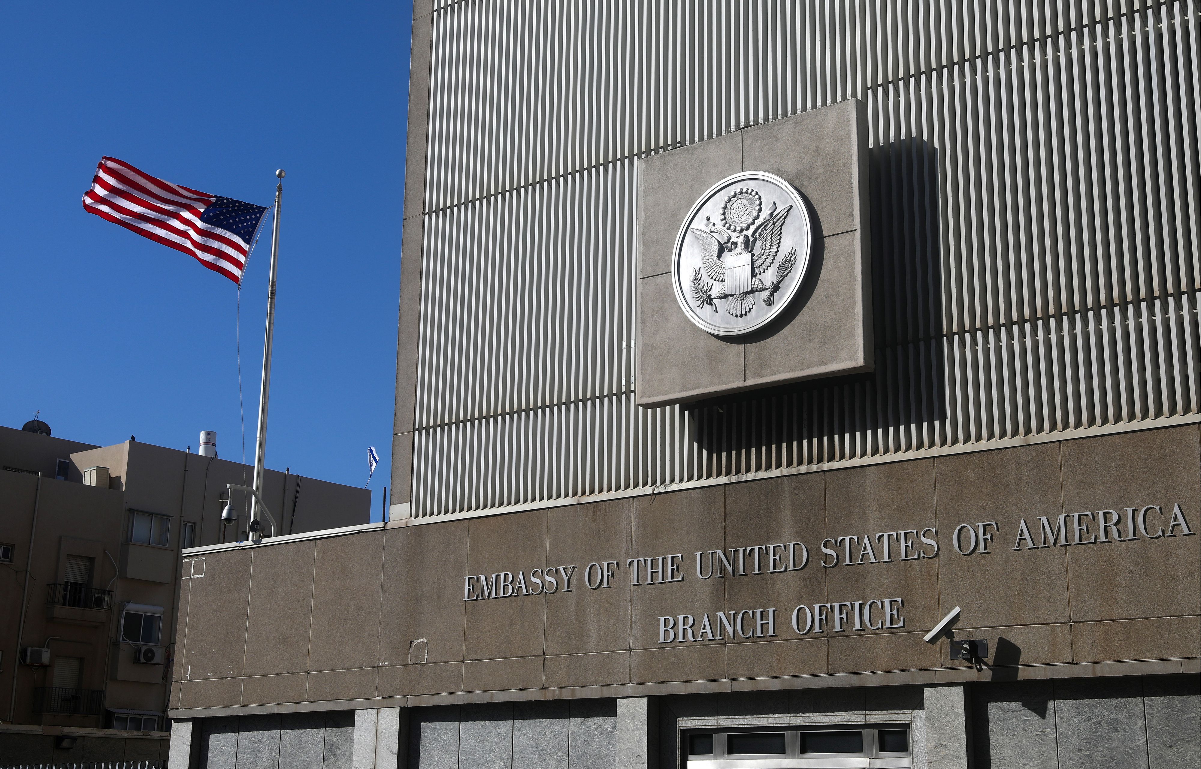 Der Mann hatte Wachpersonal der US-Botschaft in Tel Aviv beschimpft.