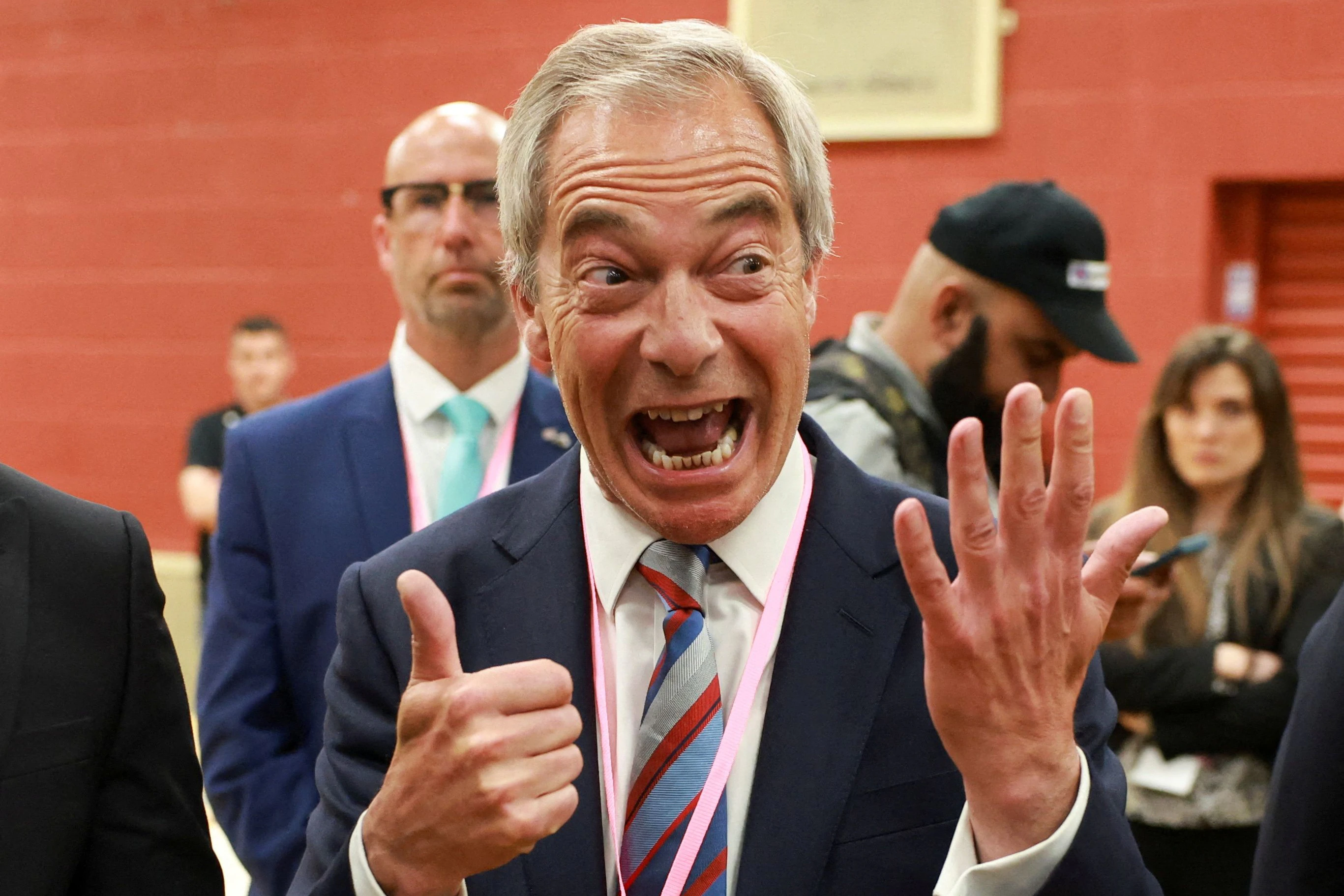 Der Rechtspopulist Nigel Farage treibt die Regierung vor sich her