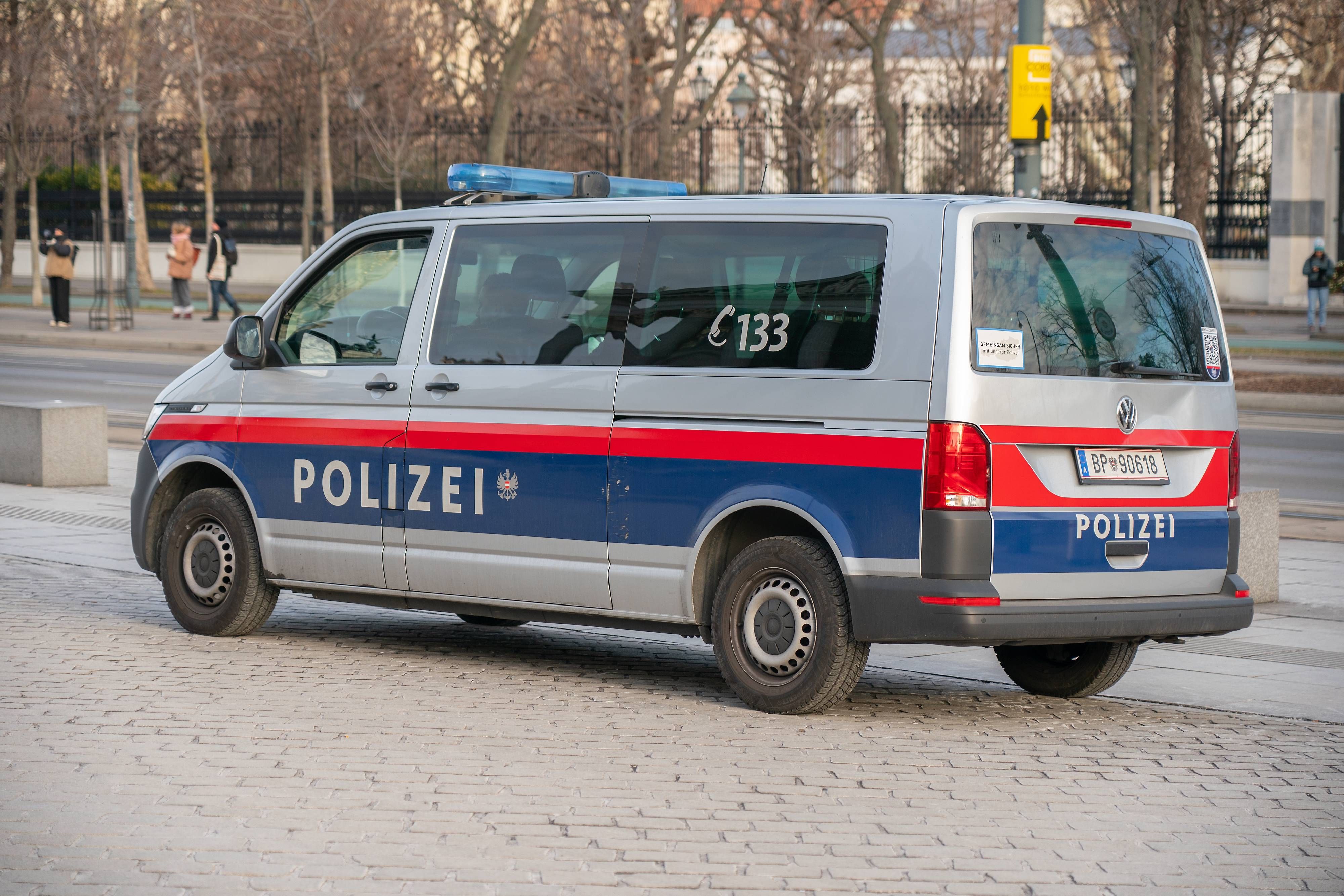 Der PKW wurde von der Polizei angehalten. (Symbolbild)