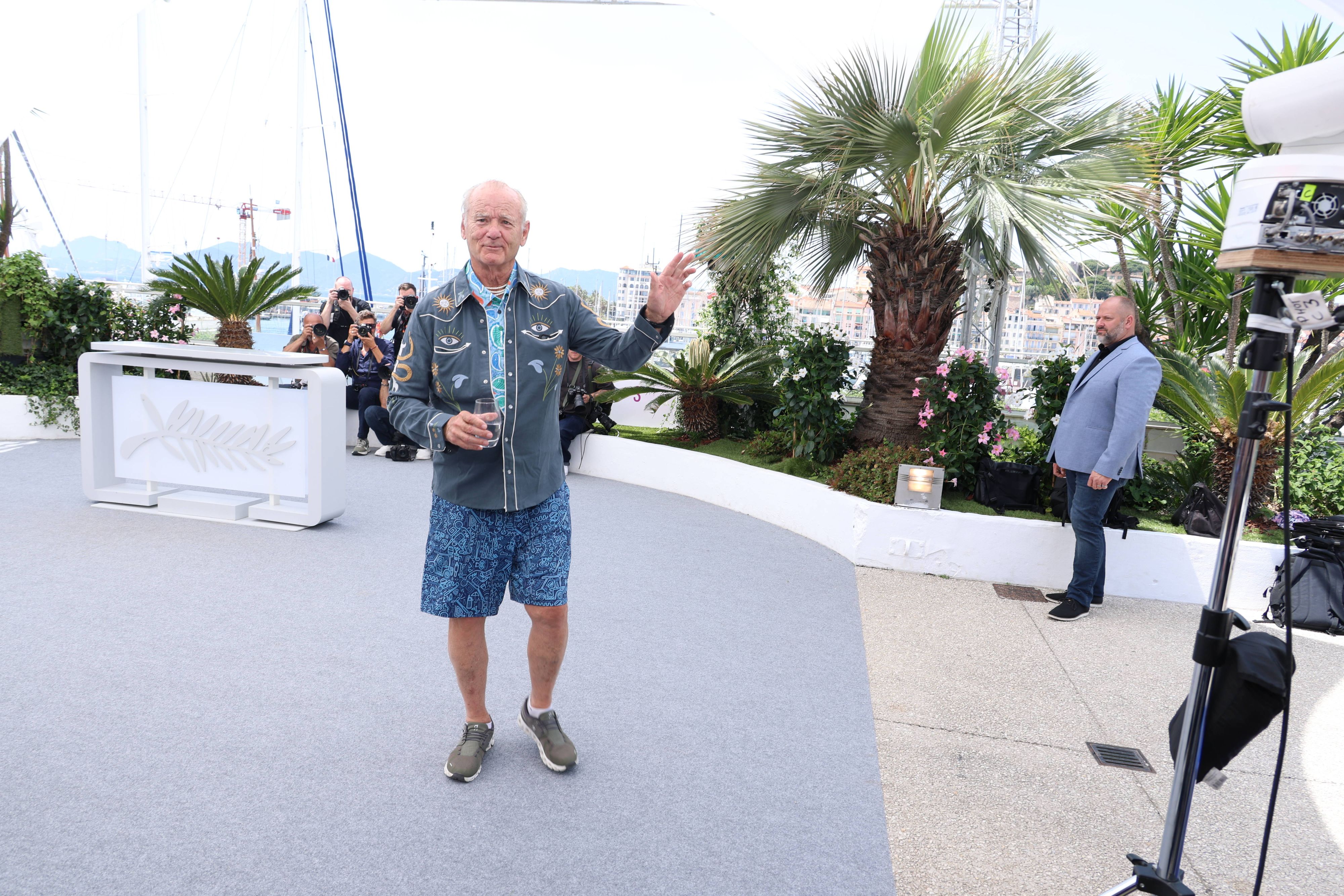 Bill Murray nutzte das Glas Wasser, um die Fotografen zu 