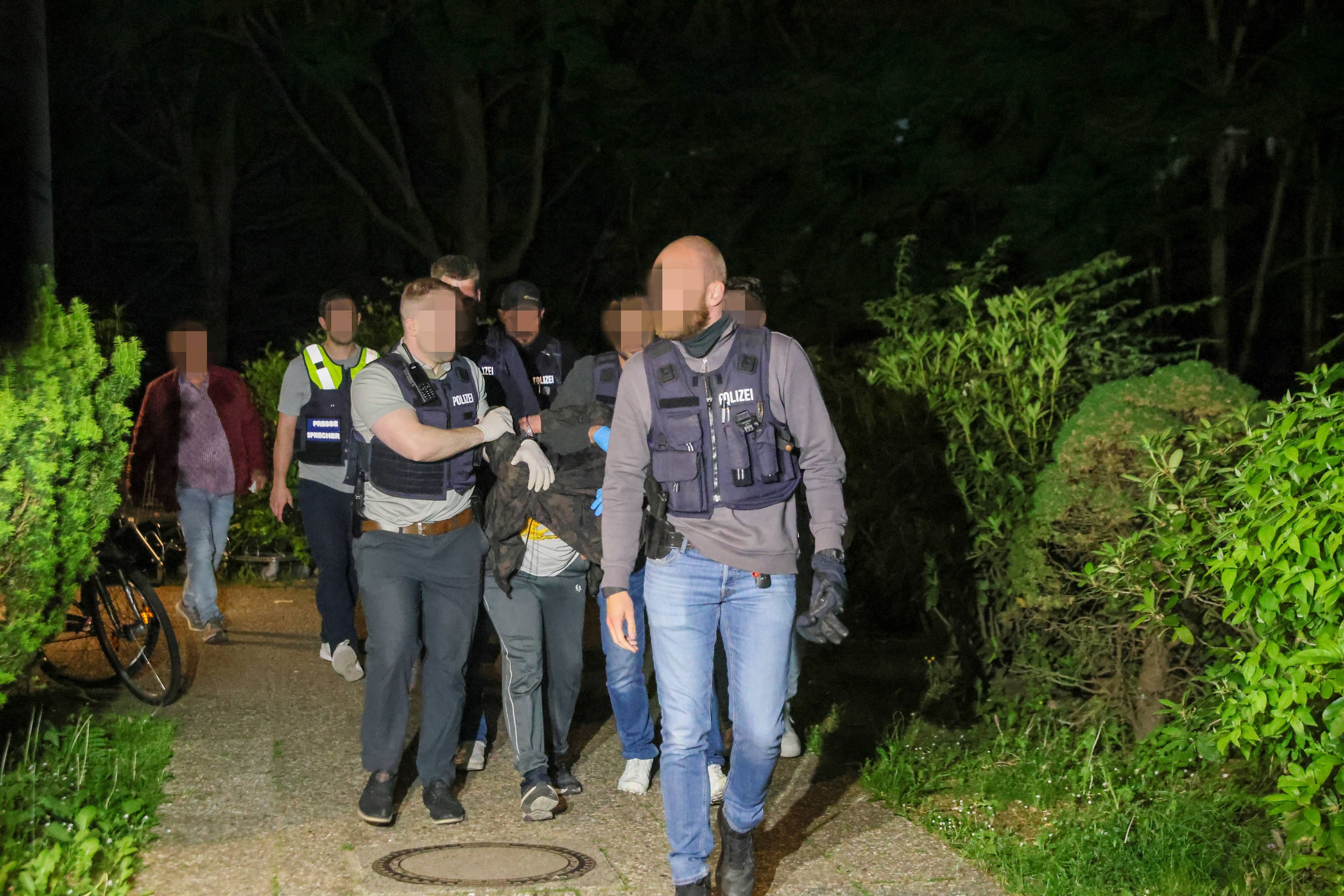 Der Syrer wurde von Polizisten eines Spezialeinsatzkommandos verhaftet.