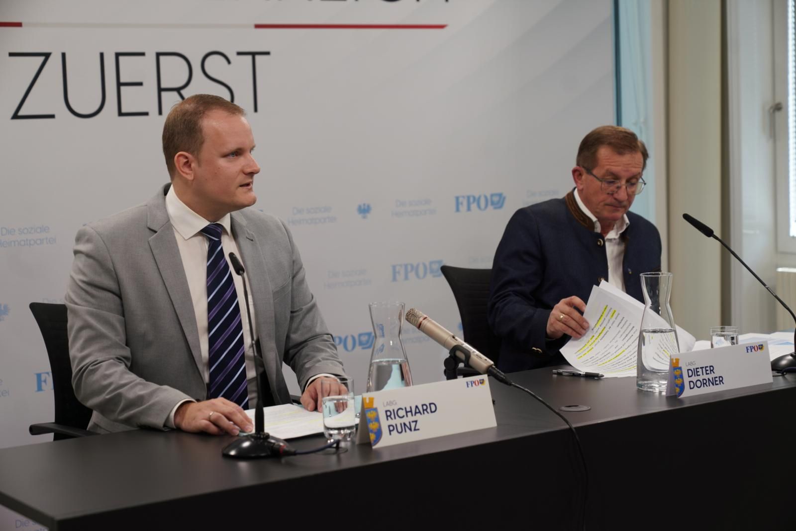 Richard Punz und Dieter Dorner bei der Pressekonferenz.