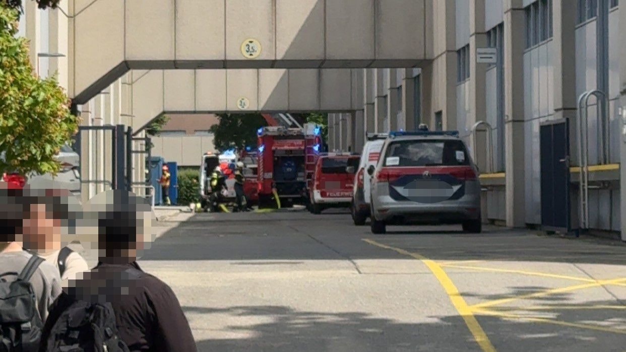 Feuer-Alarm in Wiener HTL – Großeinsatz läuft
