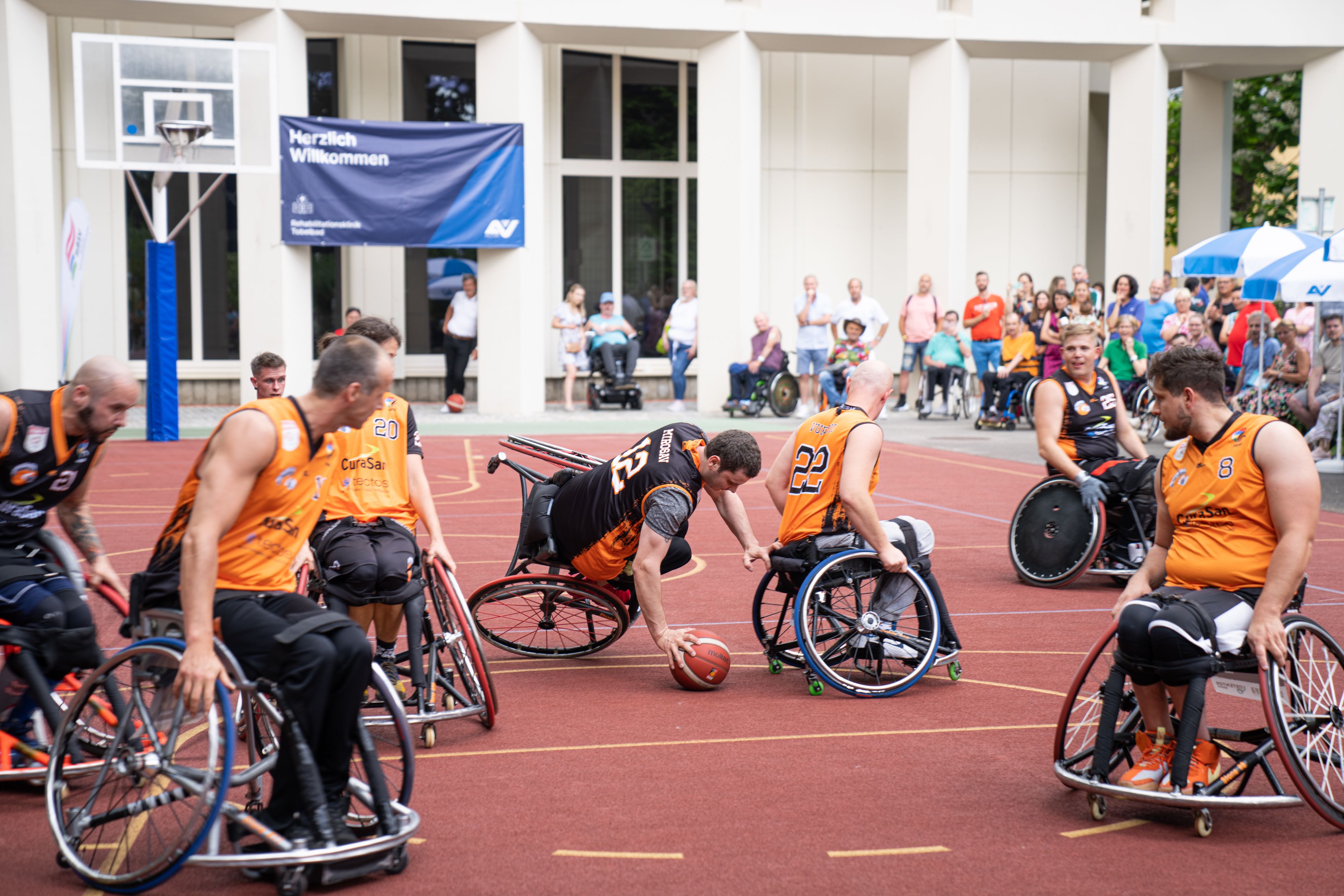 Bei der AUVA-Leistungsschau wird es sportlich, denn Rollstuhlbasketball steht auf dem Plan.