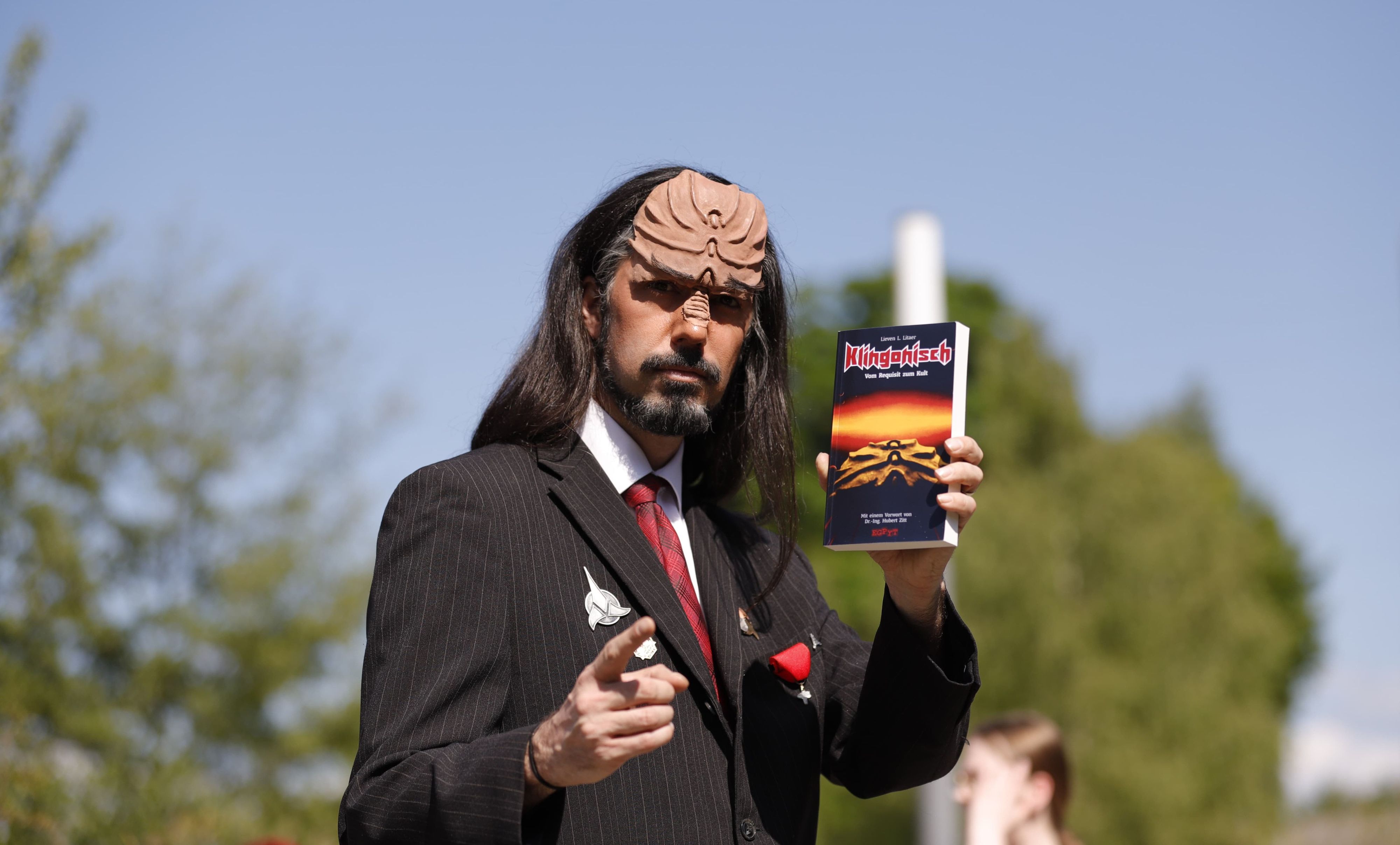 Klingonisch-Experte und Buchautor <strong>Lieven L. Litaer</strong> studiert seit über 20 Jahren die außerirdische Sprache.