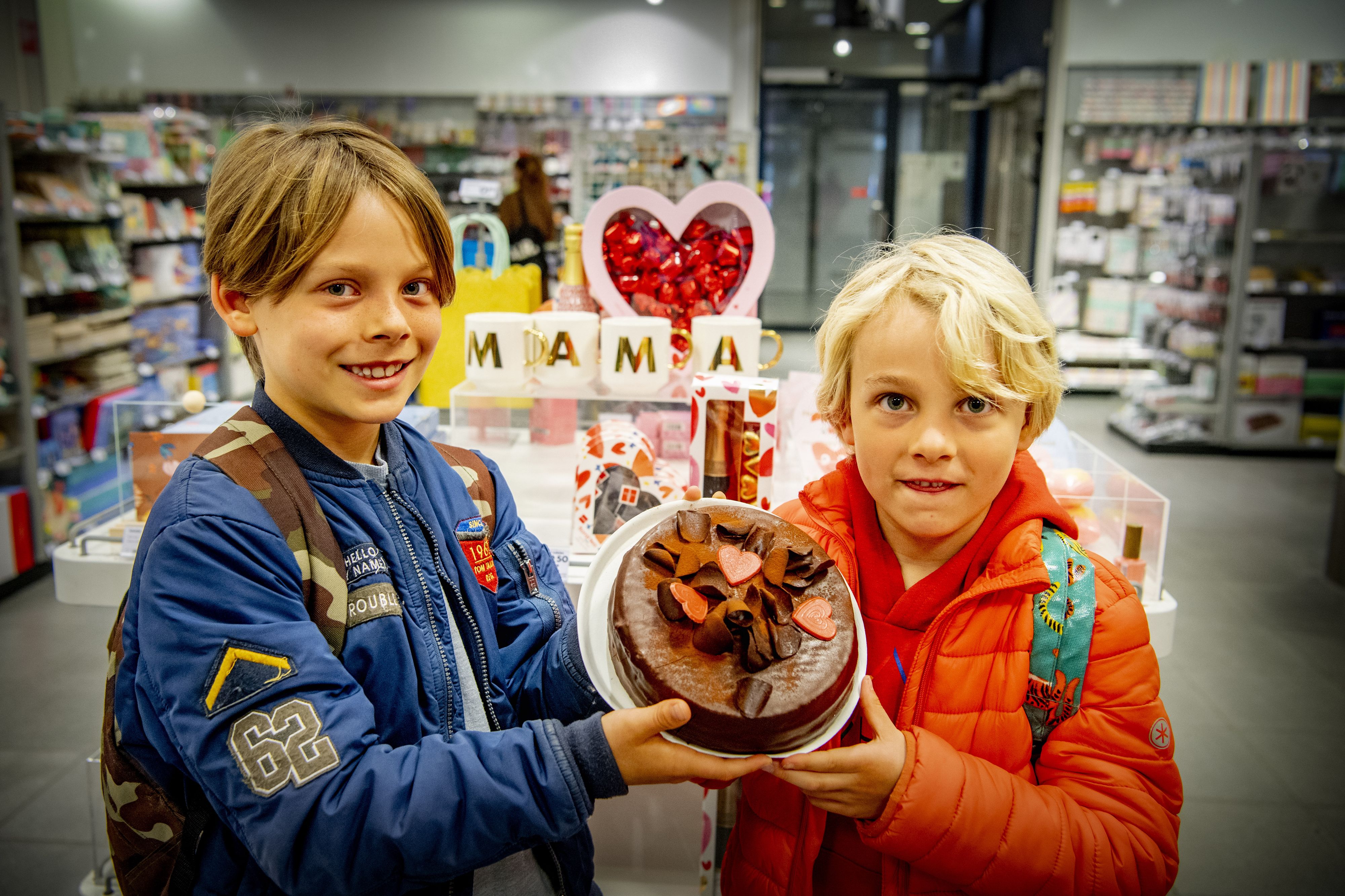 Der Handelsverband schätzt die Umsätze rund um den Muttertag auf 270 Millionen Euro ein.