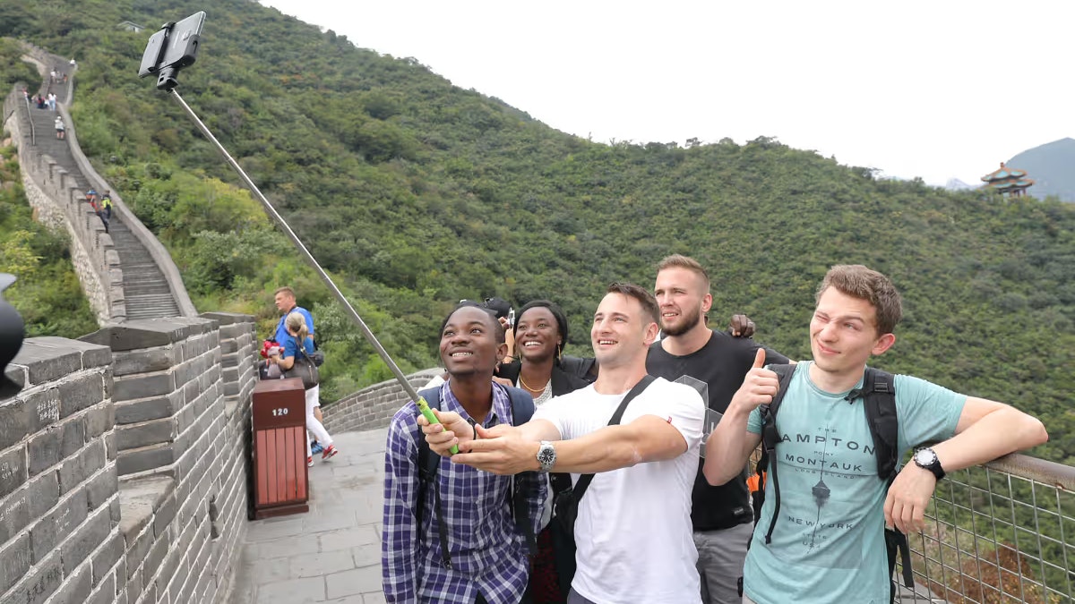 Studierende mit Huawei bei "Seeds for the Future" in China.