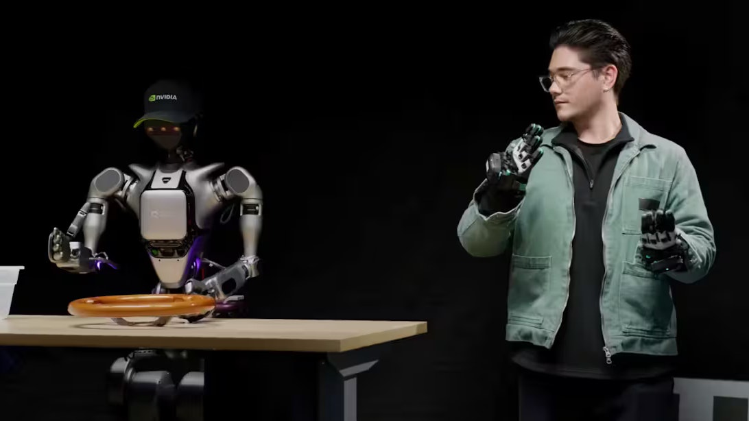 Der Mensch macht eine Grundhandlung vor – der Roboter kopiert sie.