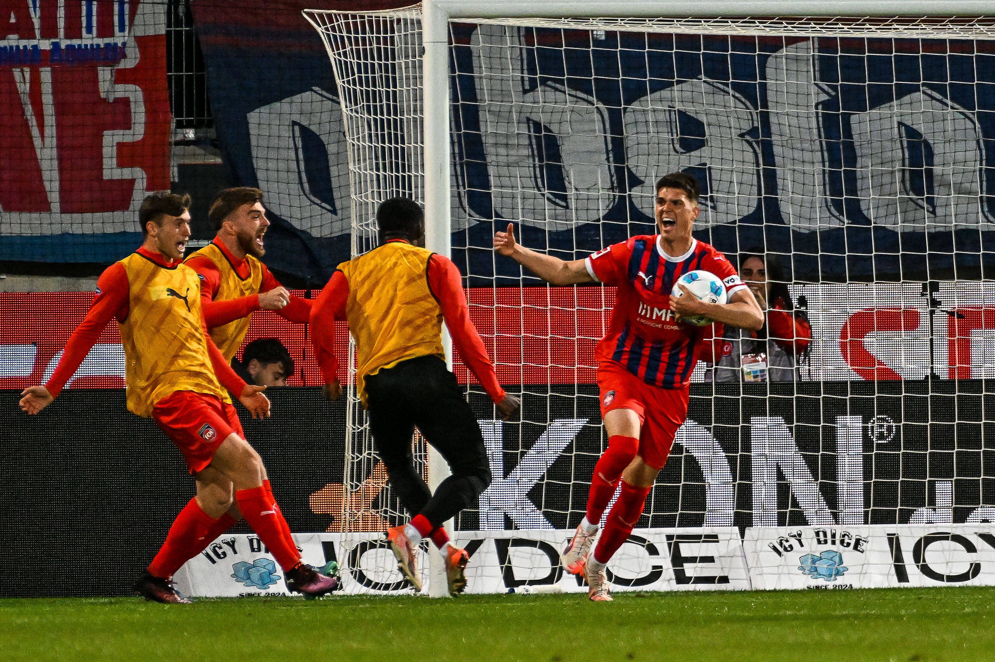 Matthias Honsak (r.) erzielte das 2:2.