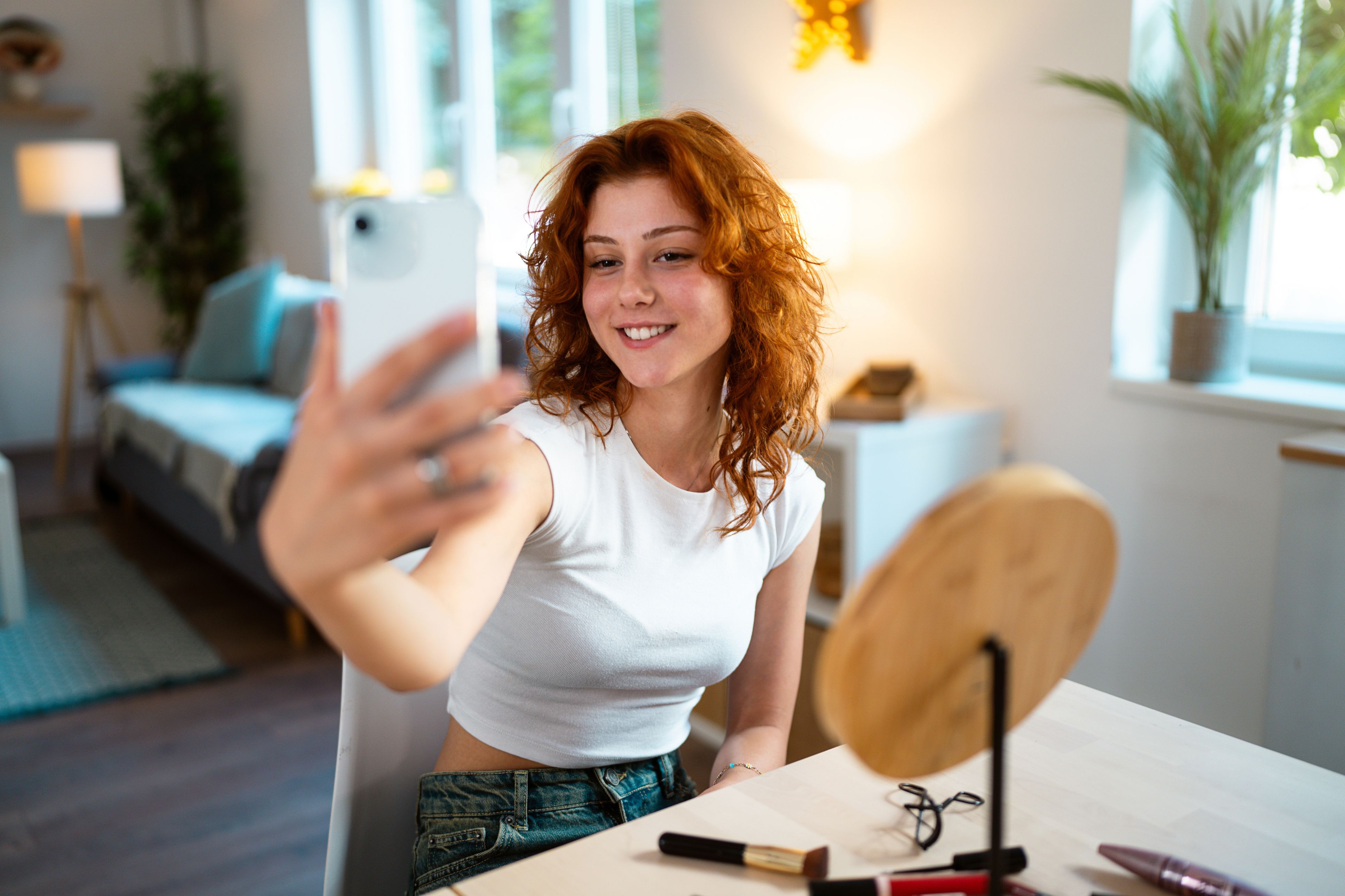 Wer Selfies hochlädt und auf Social Media stellt, nimmt in Kauf, dass Google & Co. Schlüsse aus den Portraits ziehen – auch falsche.