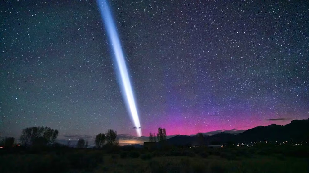 Das ungewöhnliche Lichtspektakel erhellte den Nachthimmel über dem Westen der USA.