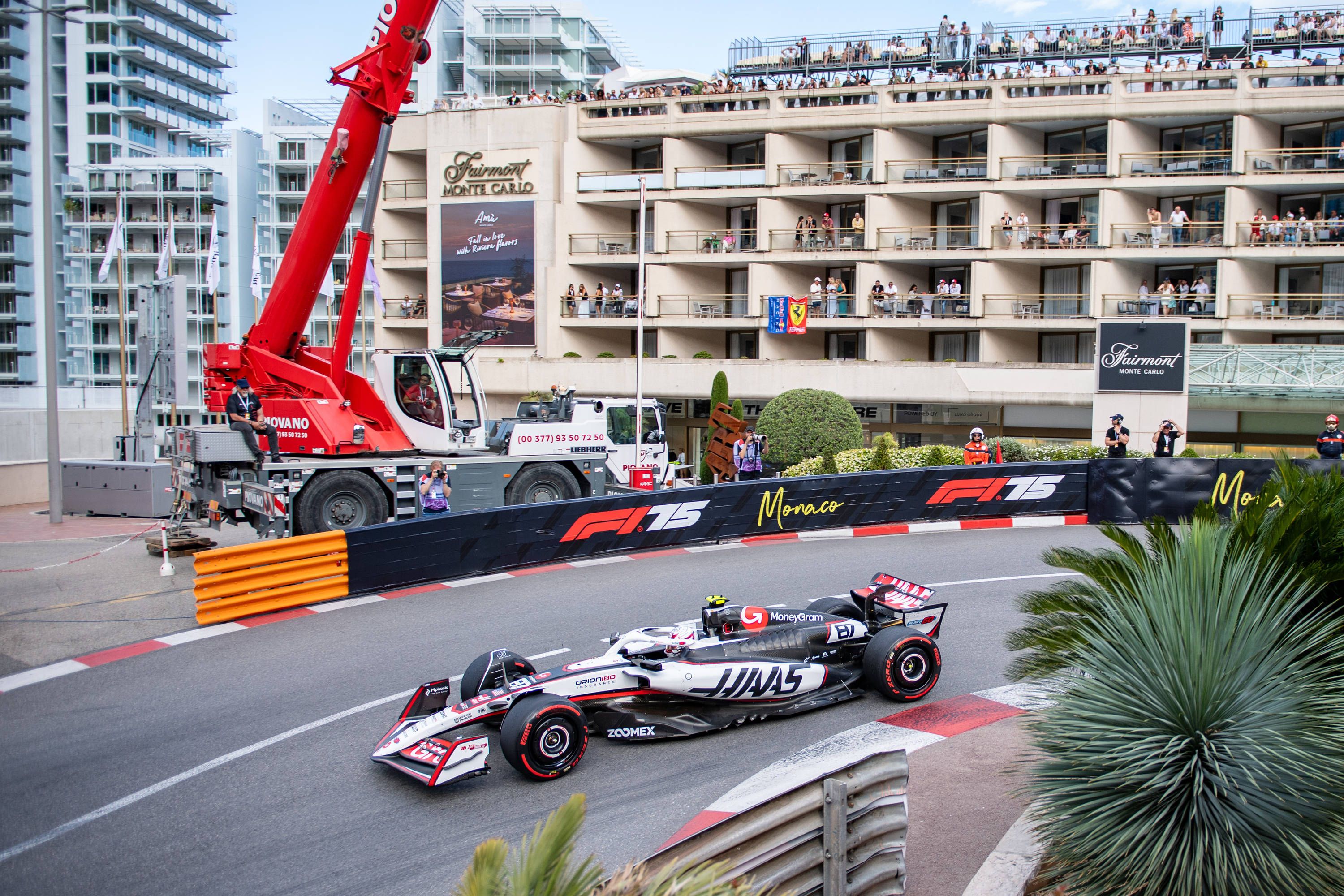 HAas-Fahrer Oliver Bearman erhielt eine Zehn-Platz-Strafe aufgebrummt. 